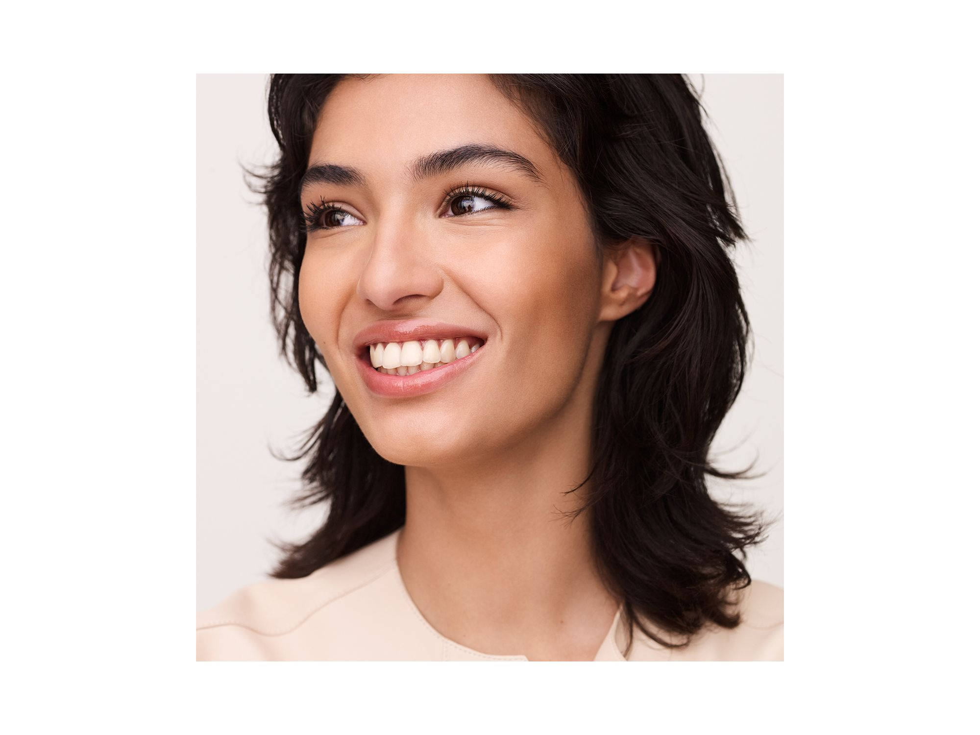 istible Infused Lip Care Oil — Image 3