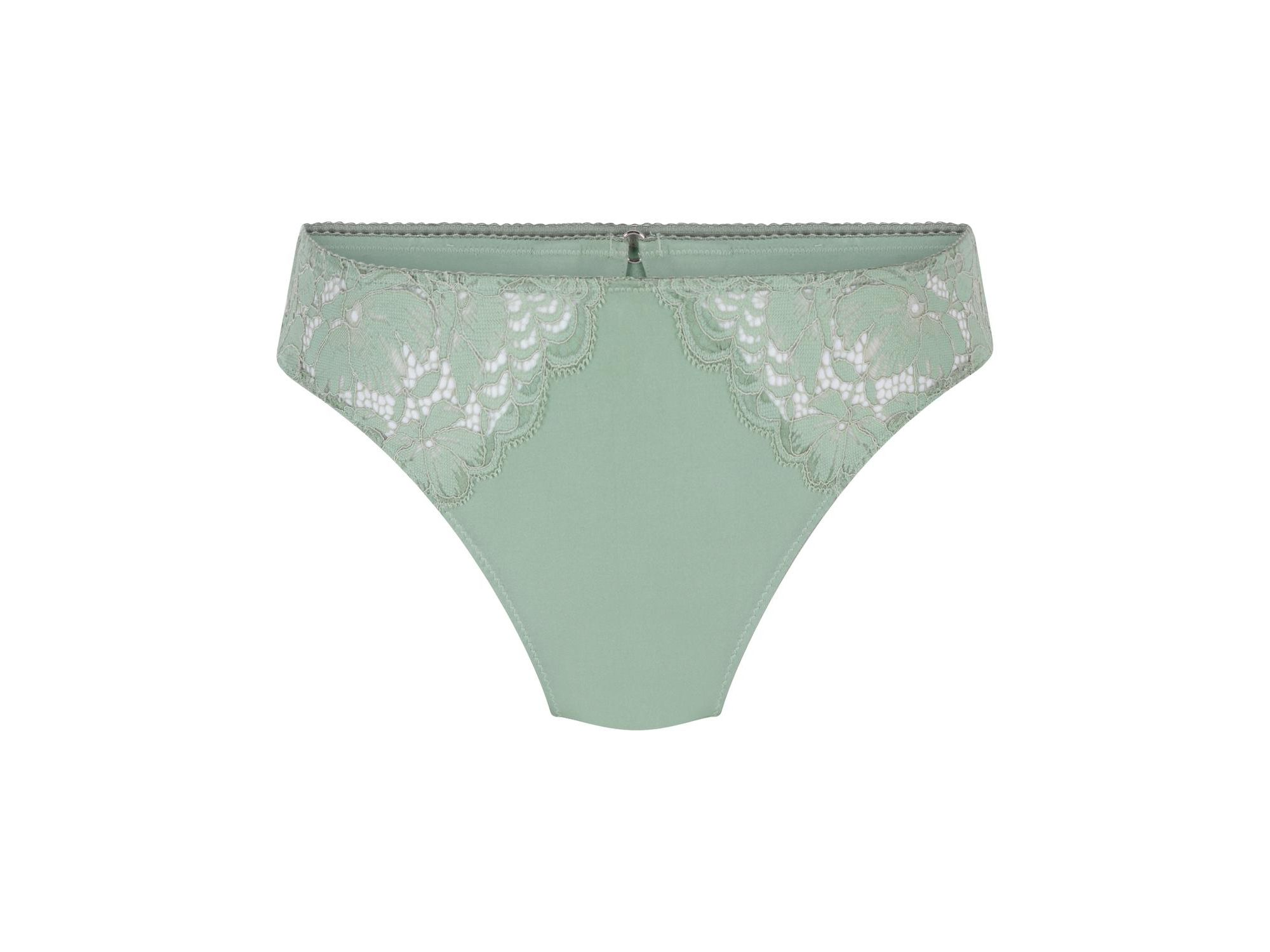Andrea Thong — Image 4