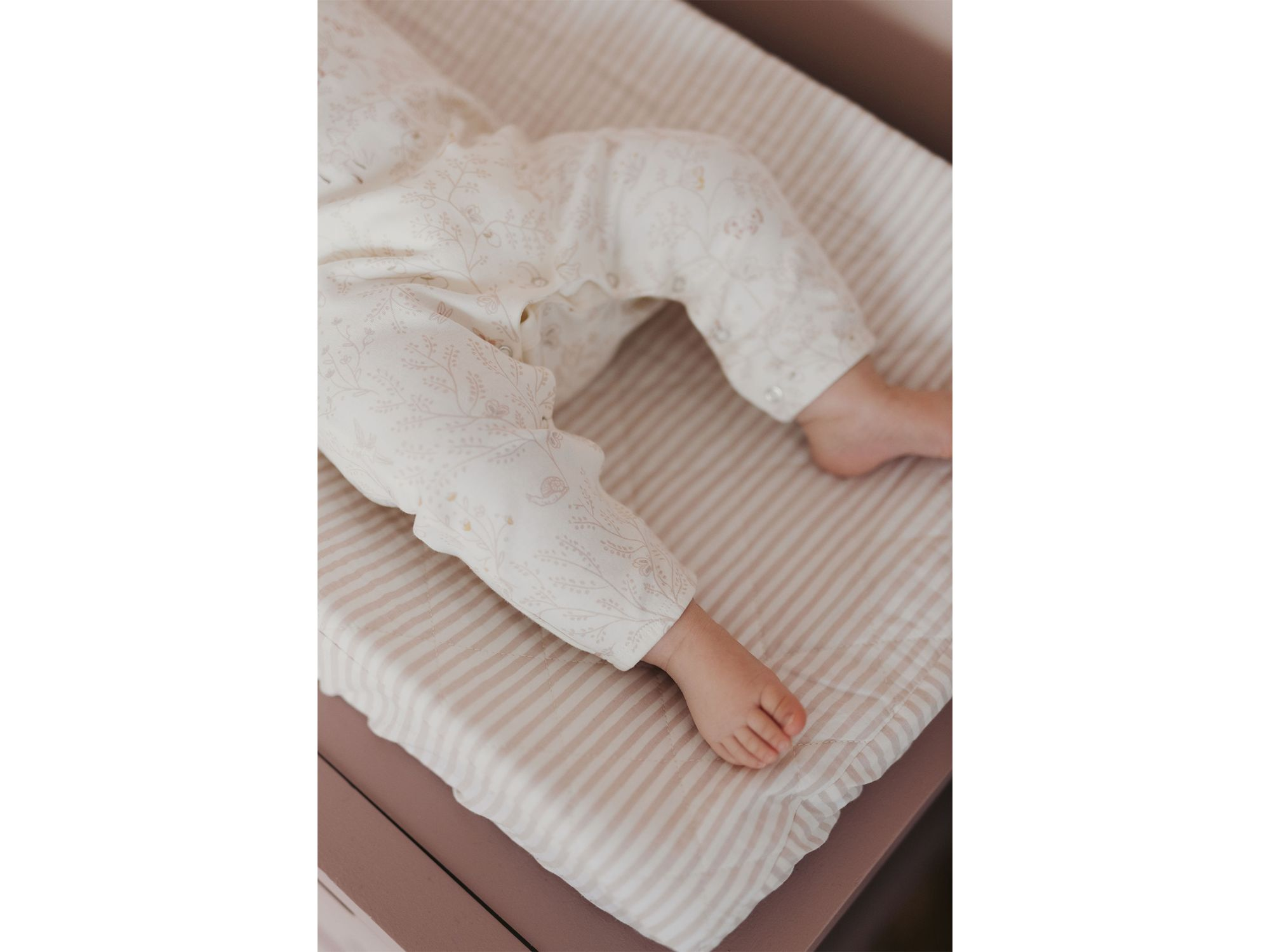 Unisex Ruffle Romper - Baby — Image 4