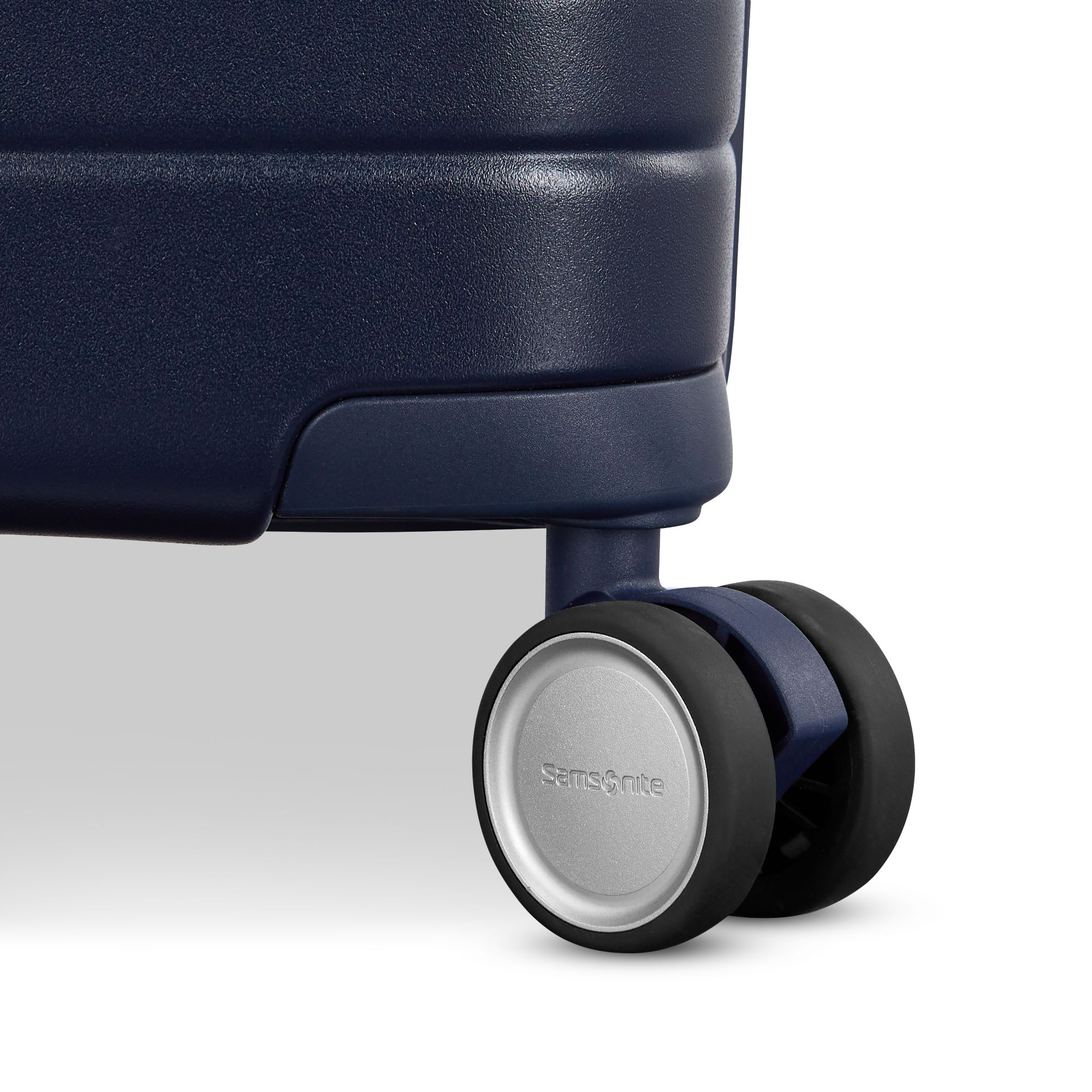 Virtuosa Expandable Carry On — Image 10