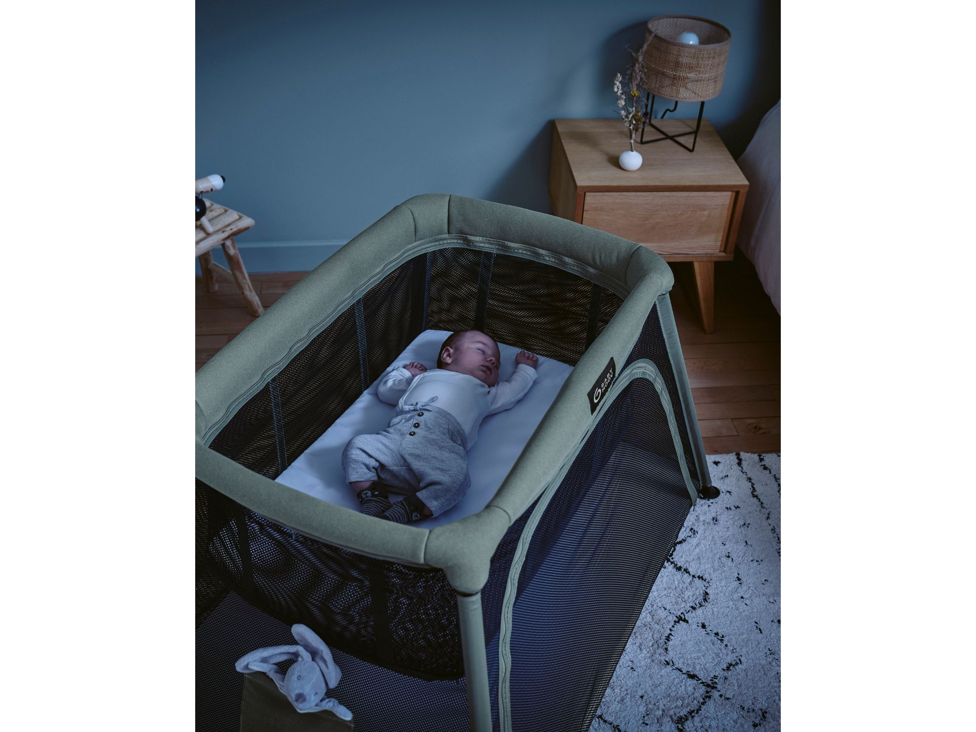 3 in 1 Travel Crib — Image 4