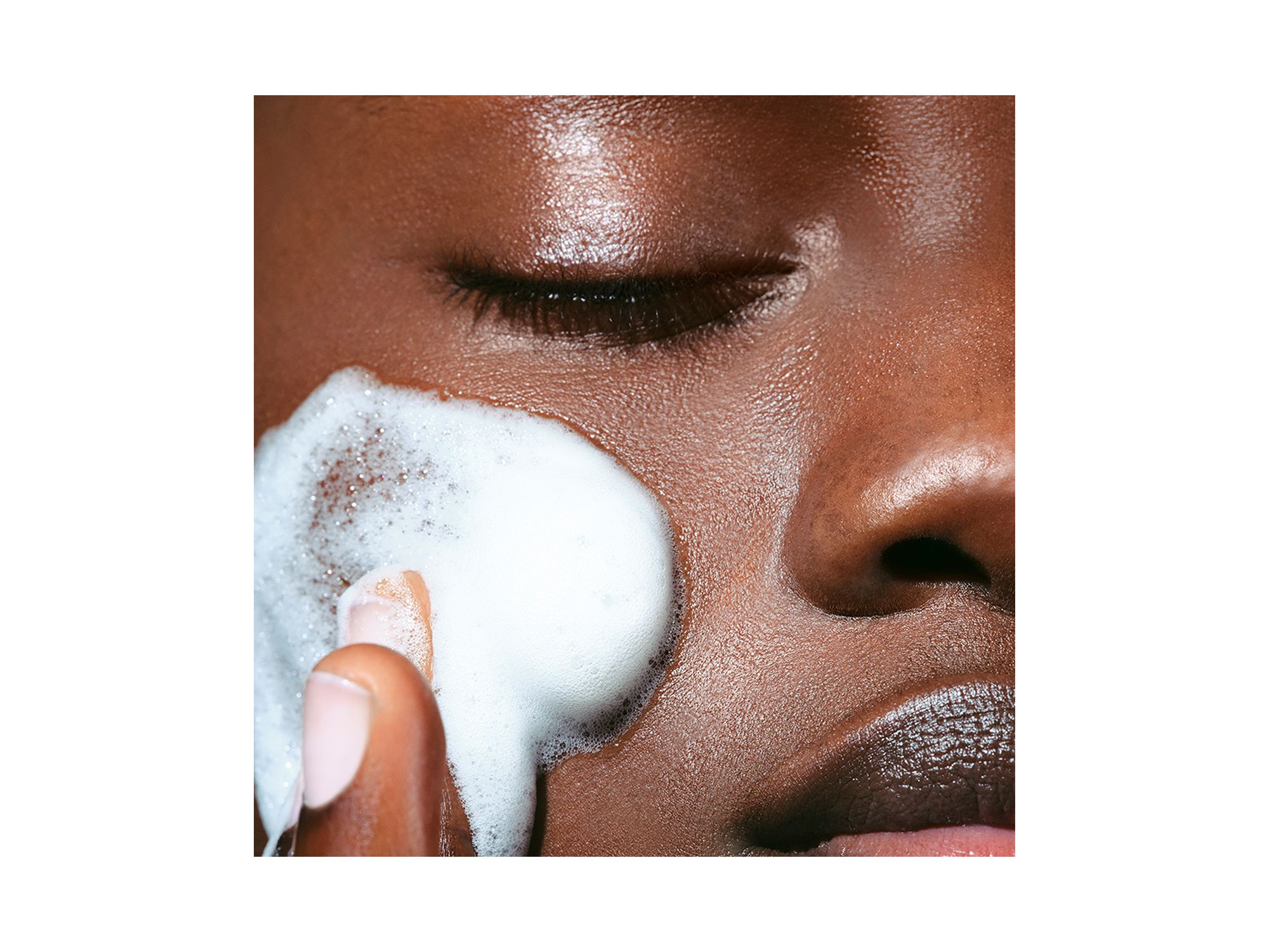 Gentle Renewing Foaming Cleansing Mousse 5.5 oz. — Image 3