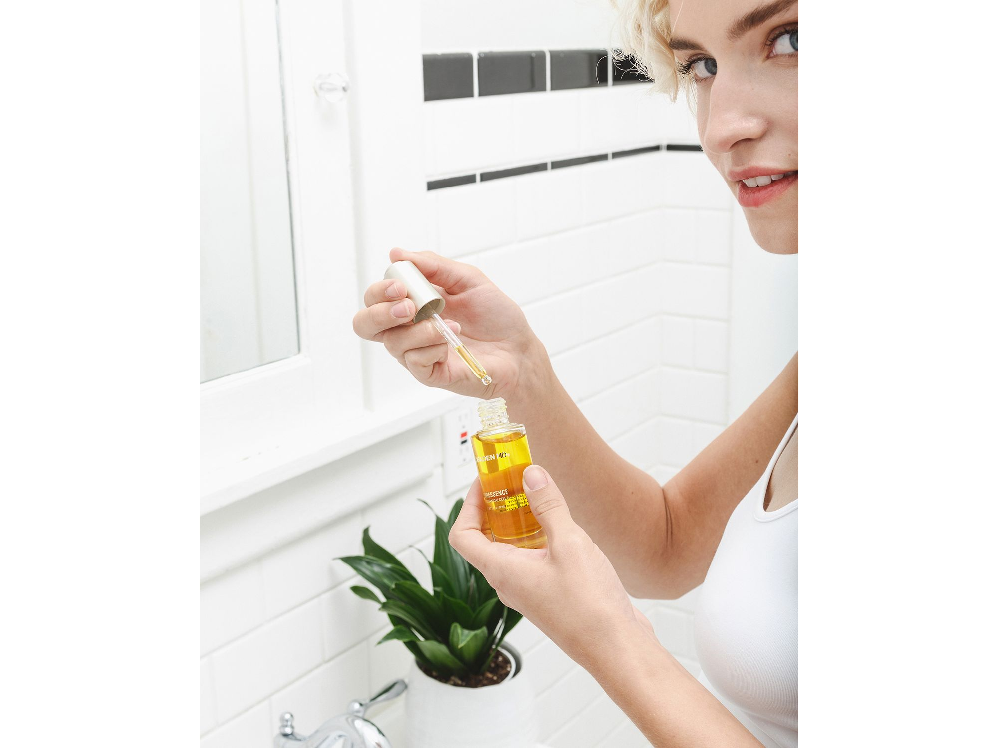 Fleuressence Native Botanical Cell Oil 1.02 oz. — Image 5