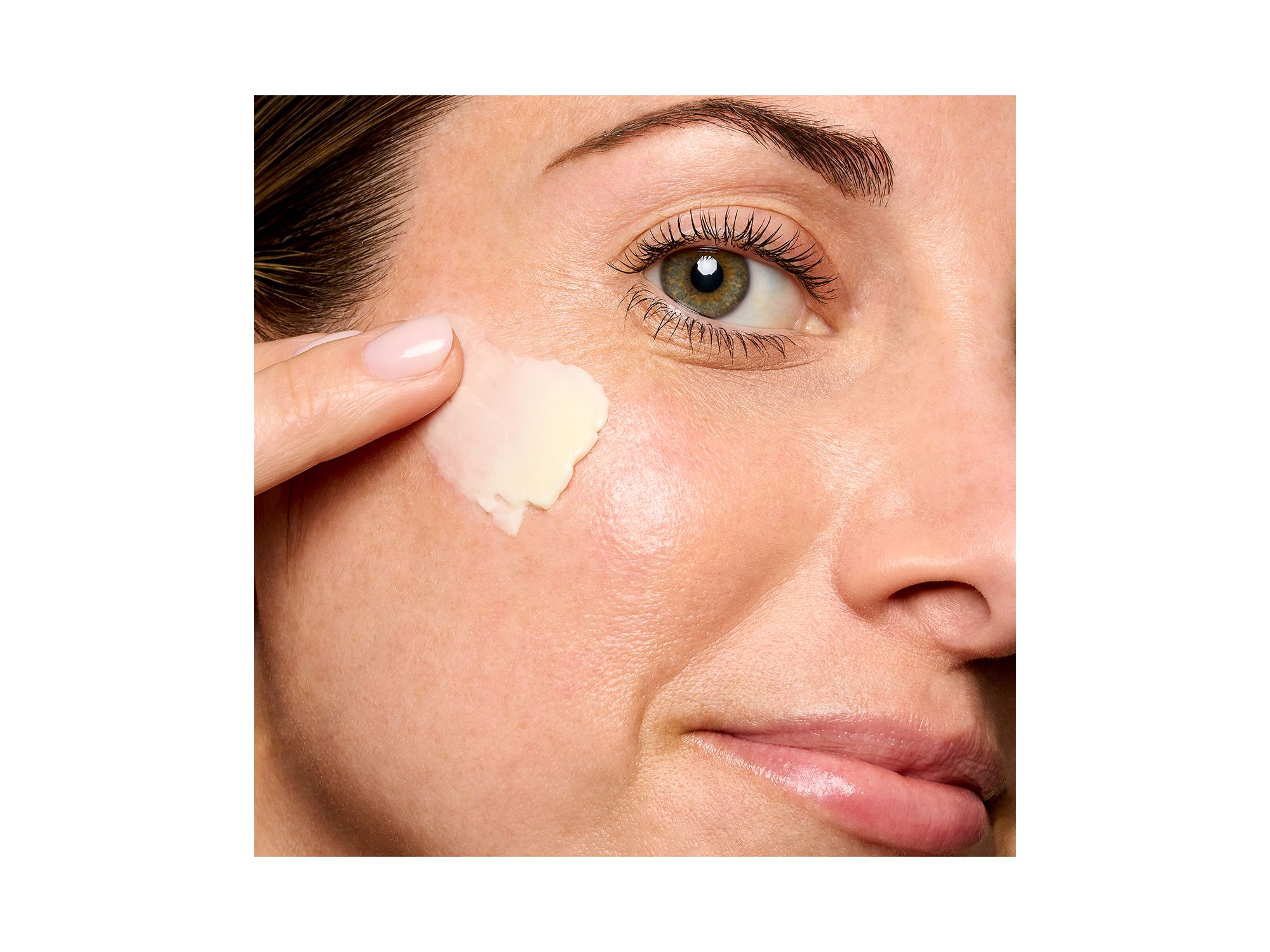 Vitamin Enriched Face Base Priming Moisturizer — Image 5