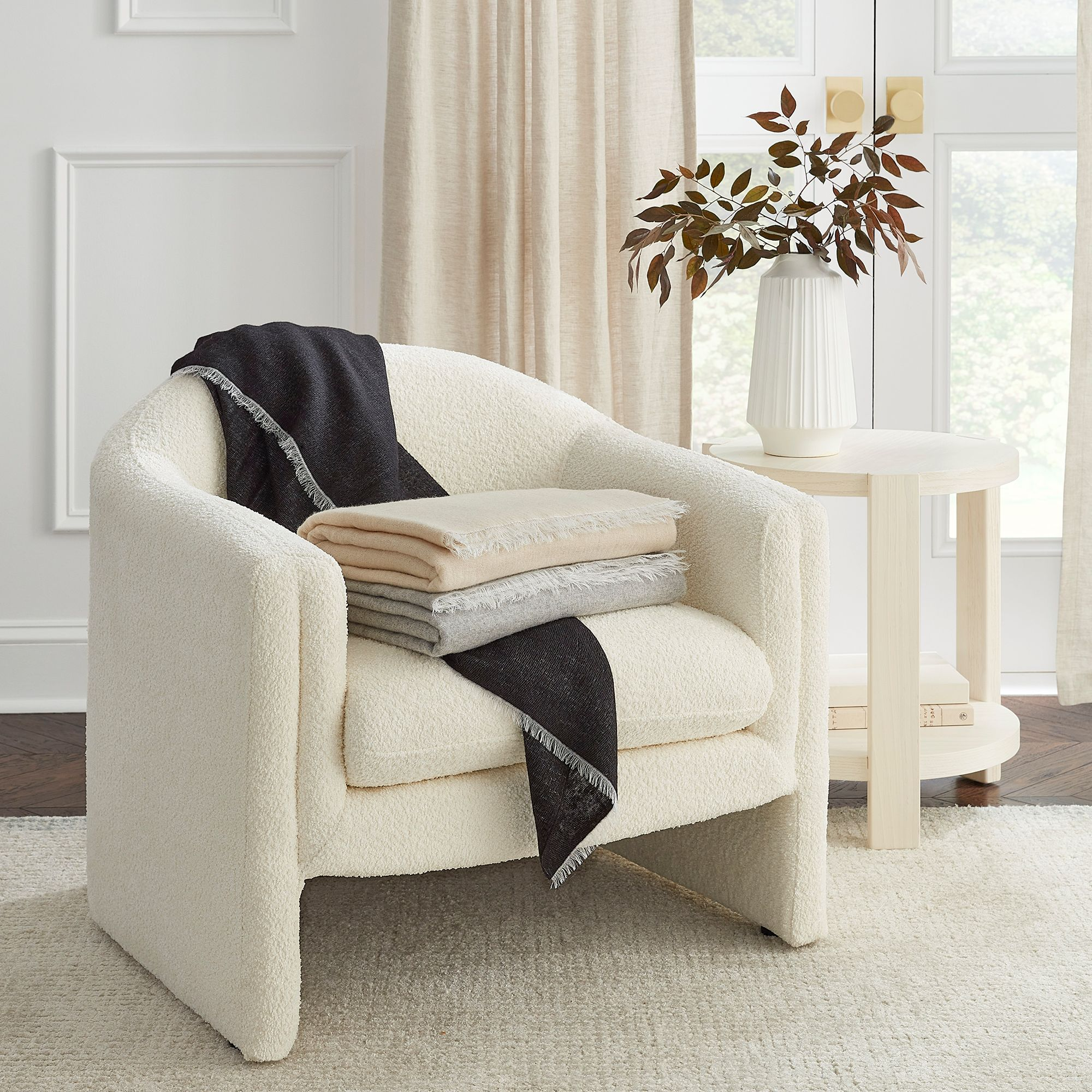Monterosa Cashmere Blend Throw — Image 3