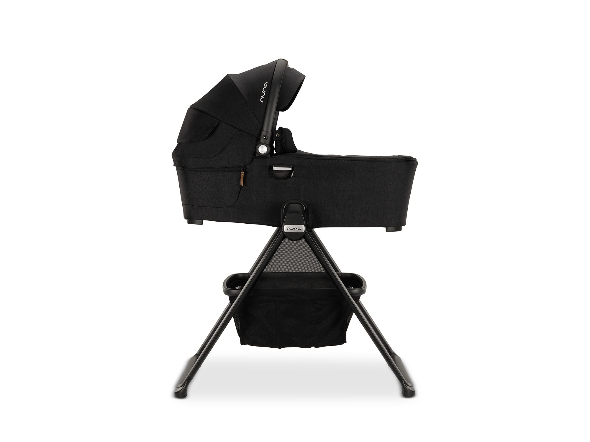 DEMI™ Next Bassinet and Stand — Image 6