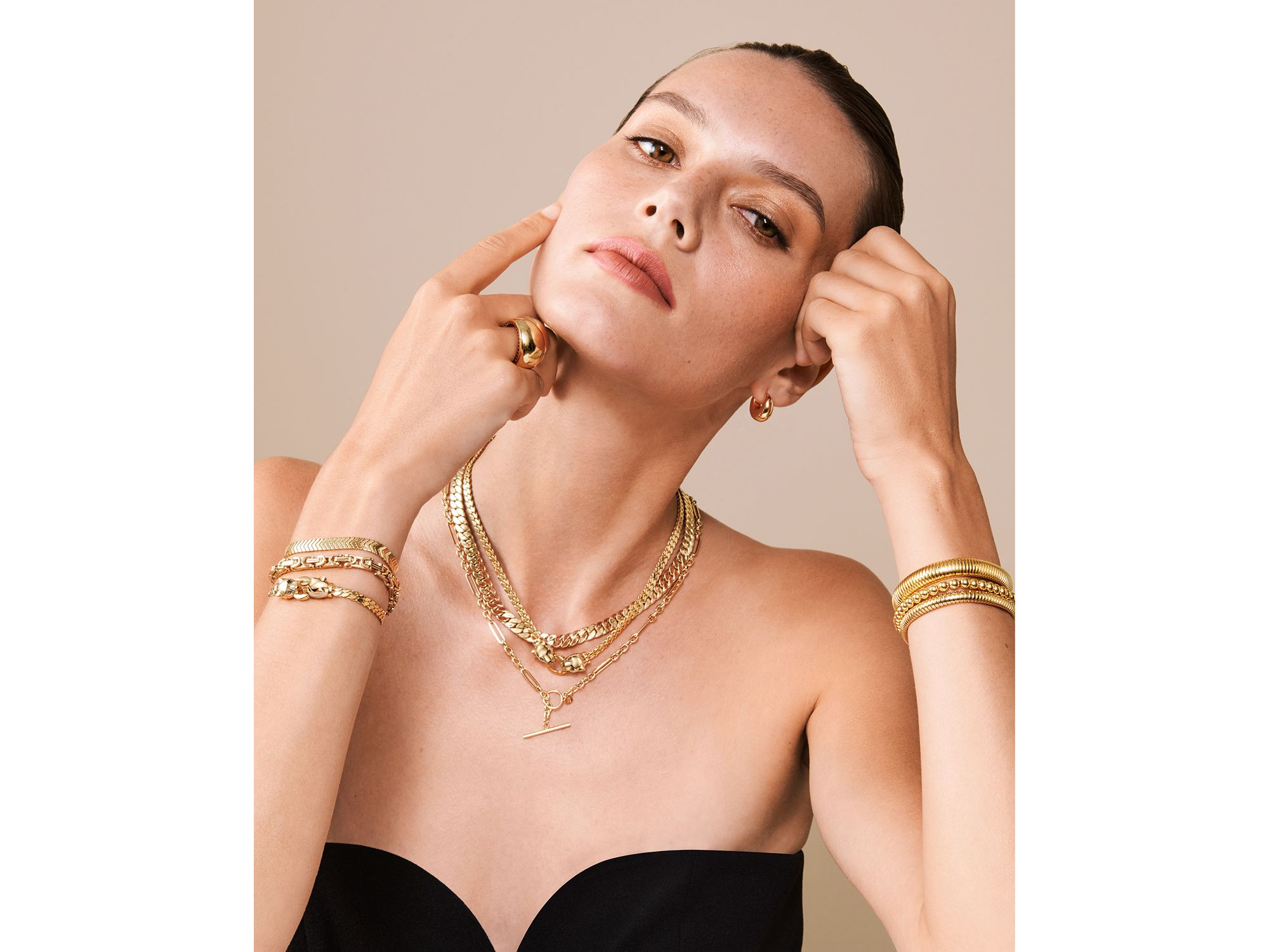 14K Yellow Gold Tapered Tube Hoop Earrings - Exclusive — Image 3