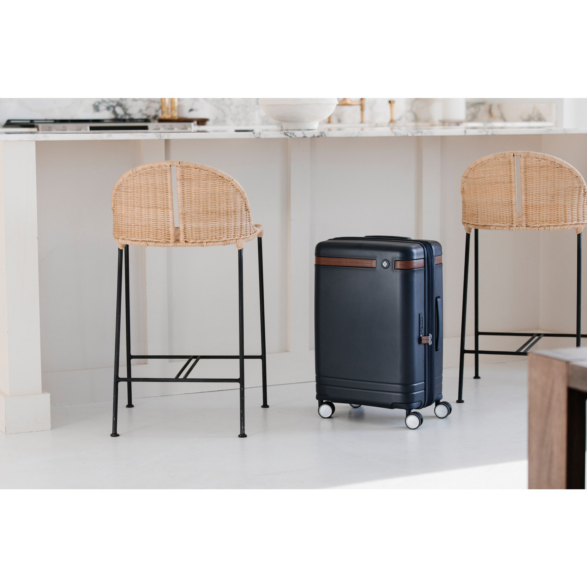 Virtuosa Expandable Carry On — Image 12