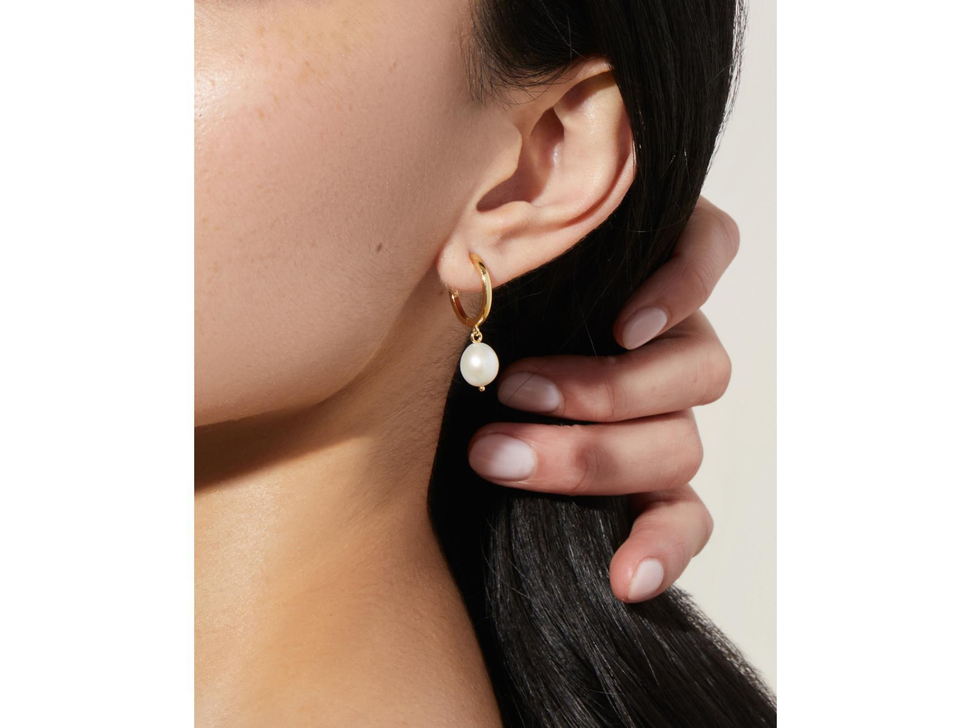 Pearl Hoops - Medium Frida — Image 3