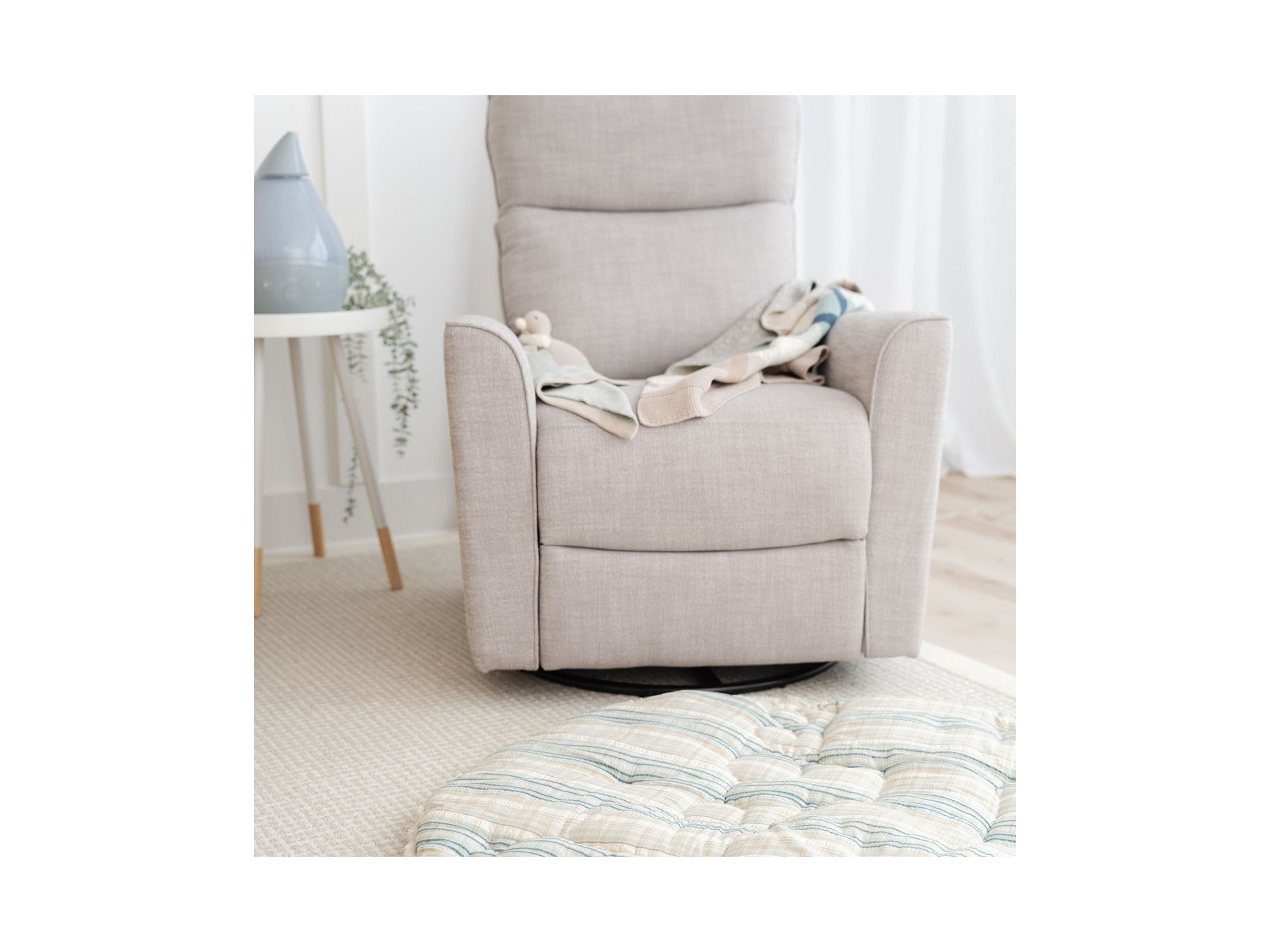 Charlie Farmhouse Quilted Play Mat — Image 8