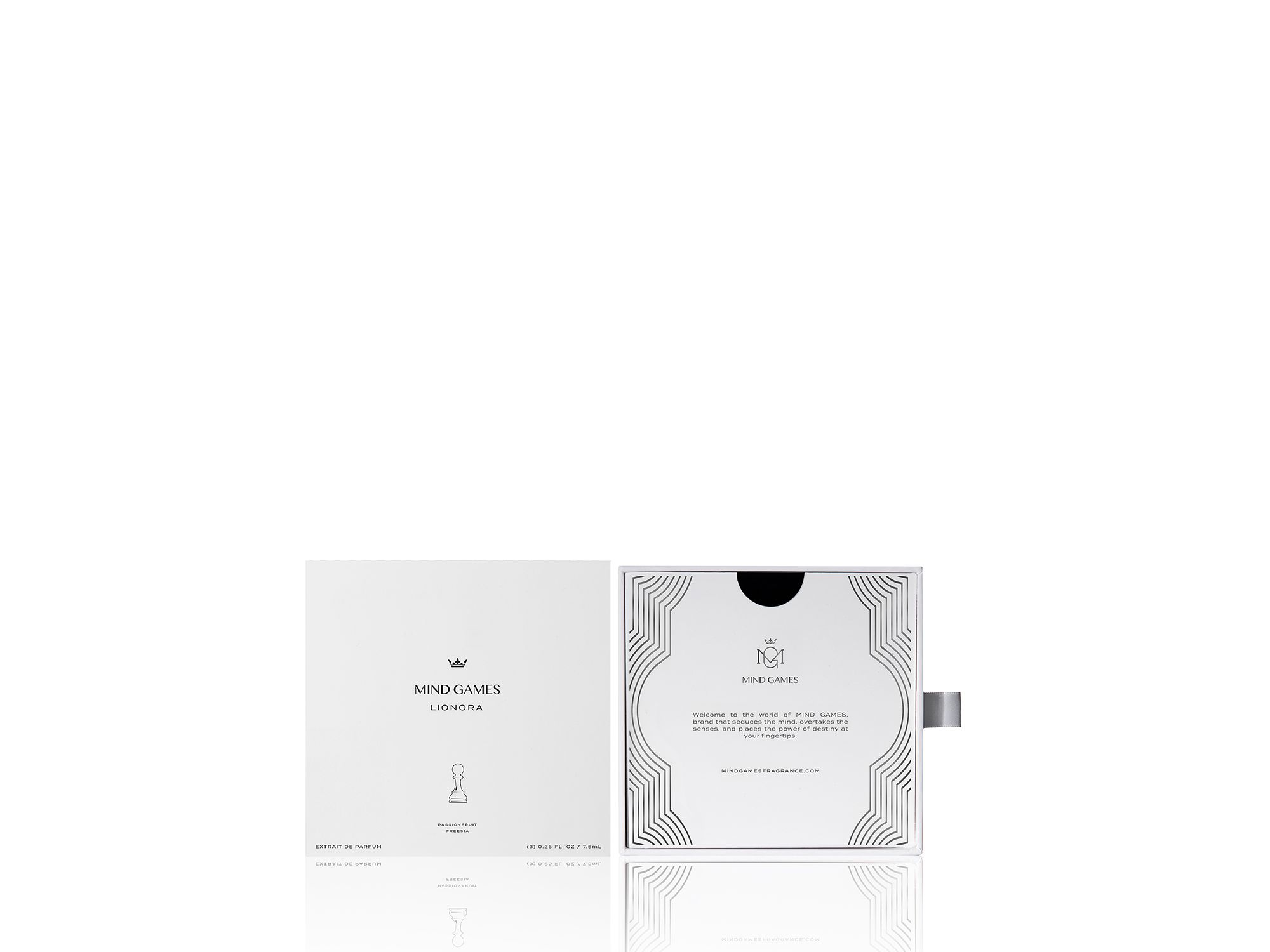 Lionora Extrait de Parfum Trio Gift Set — Image 4