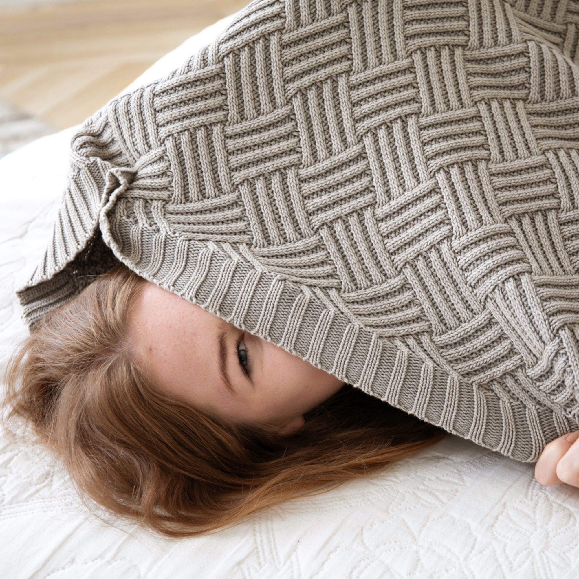 Washed Brick Throw — Image 3