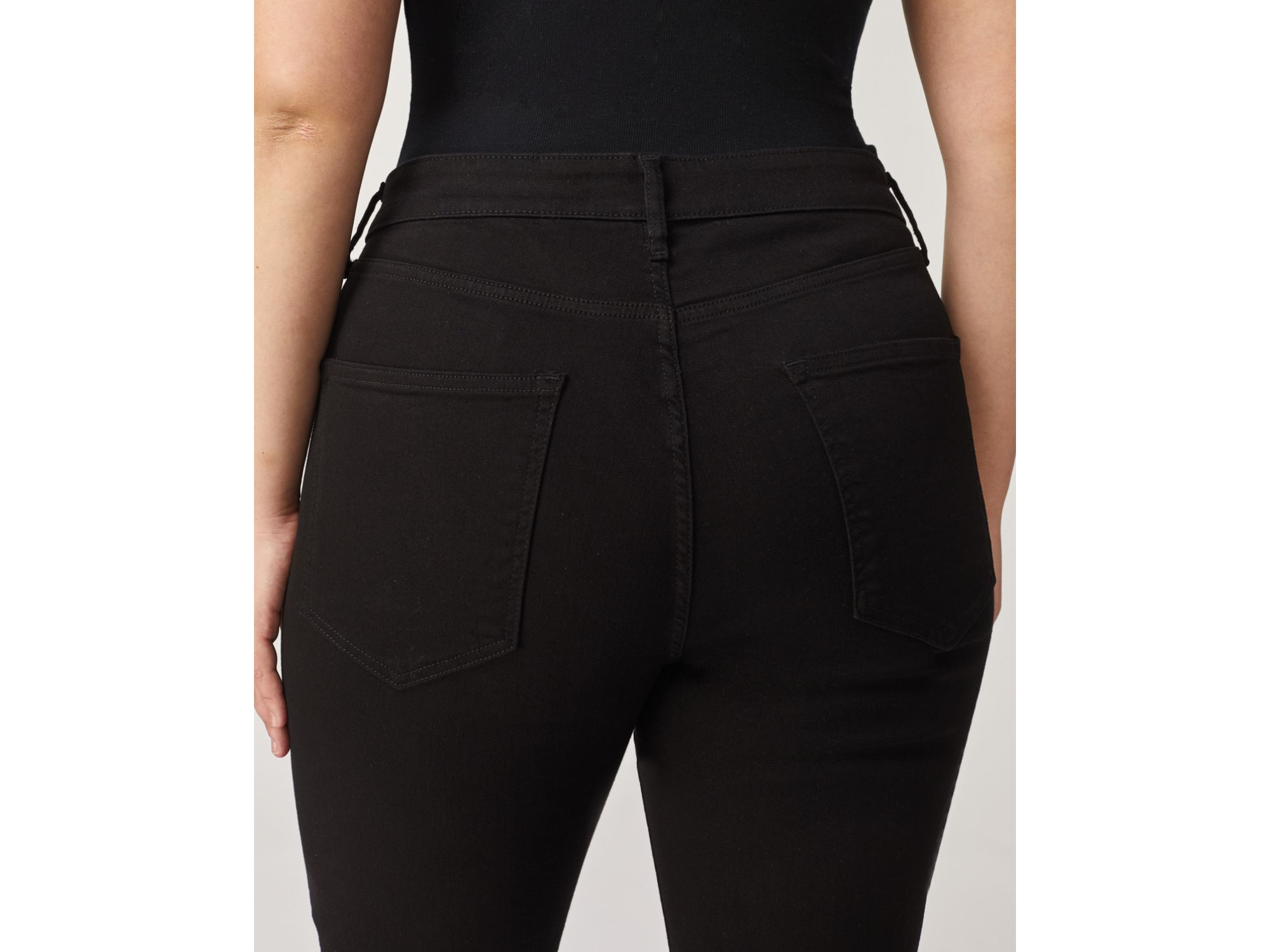JFK Plus Mid Rise Skinny Jean in Black — Image 3