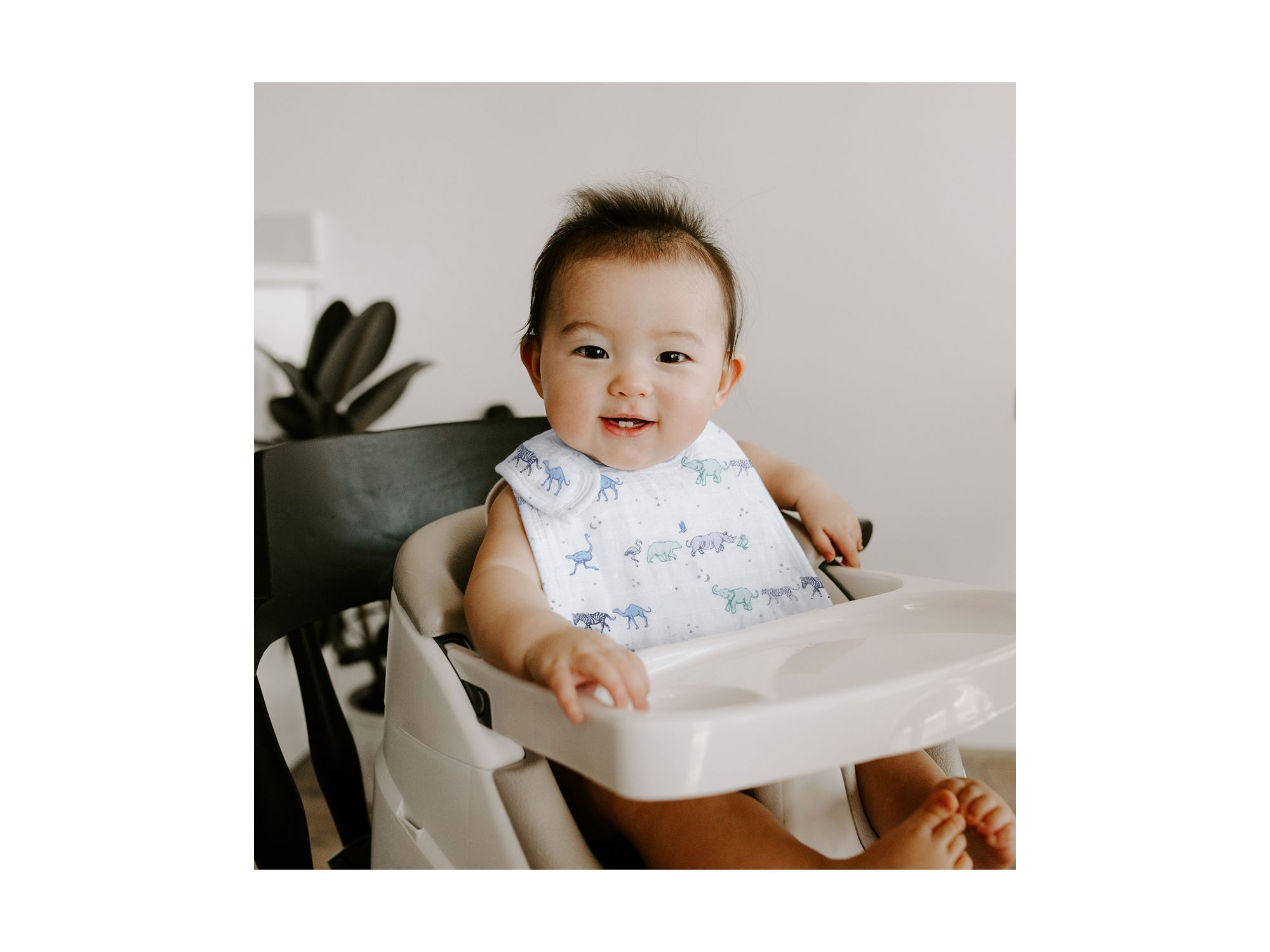 3 Pk. Classic Snap Bibs — Image 3