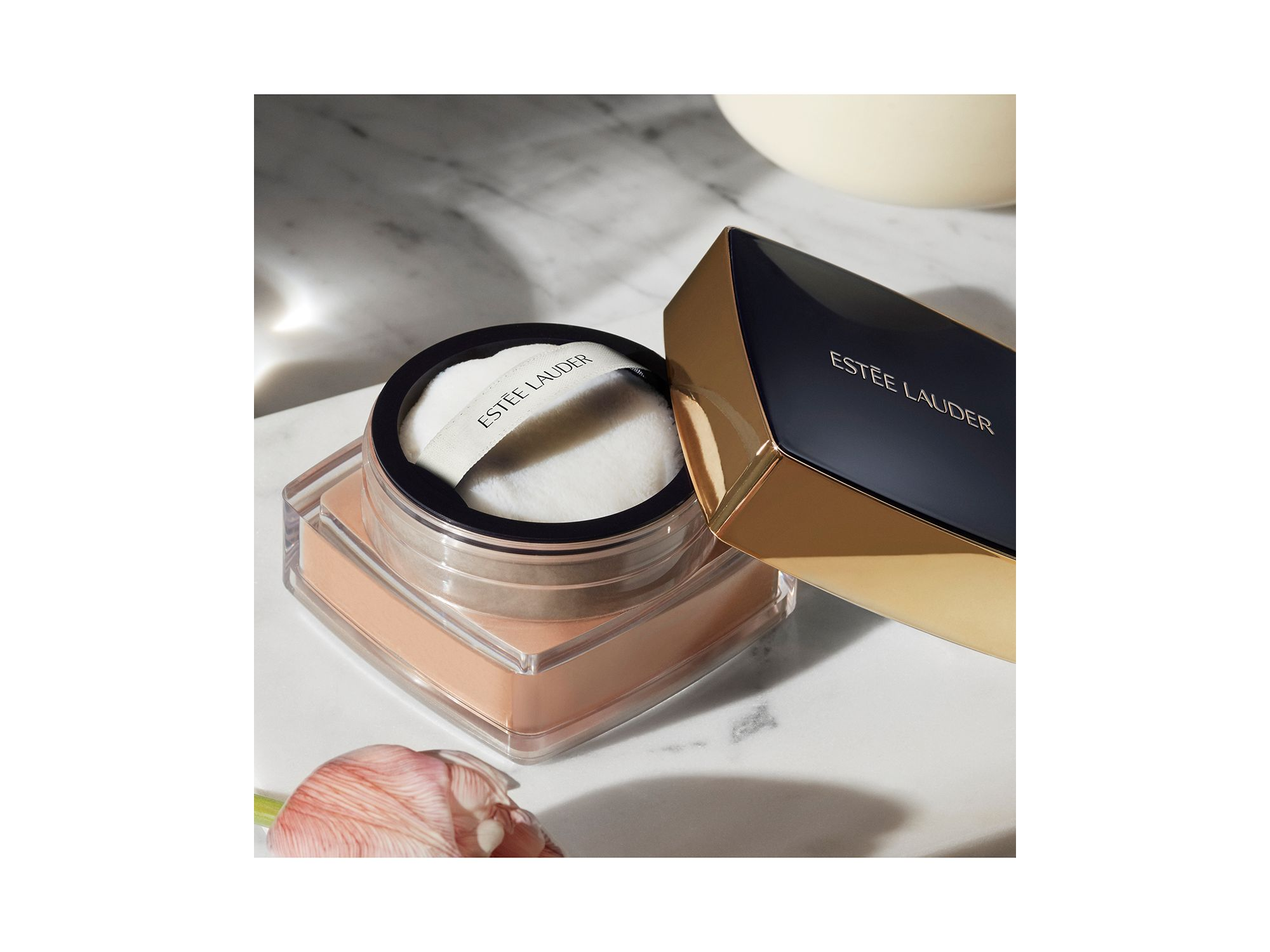 Double Wear Sheer Flattery Loose Powder — Image 3
