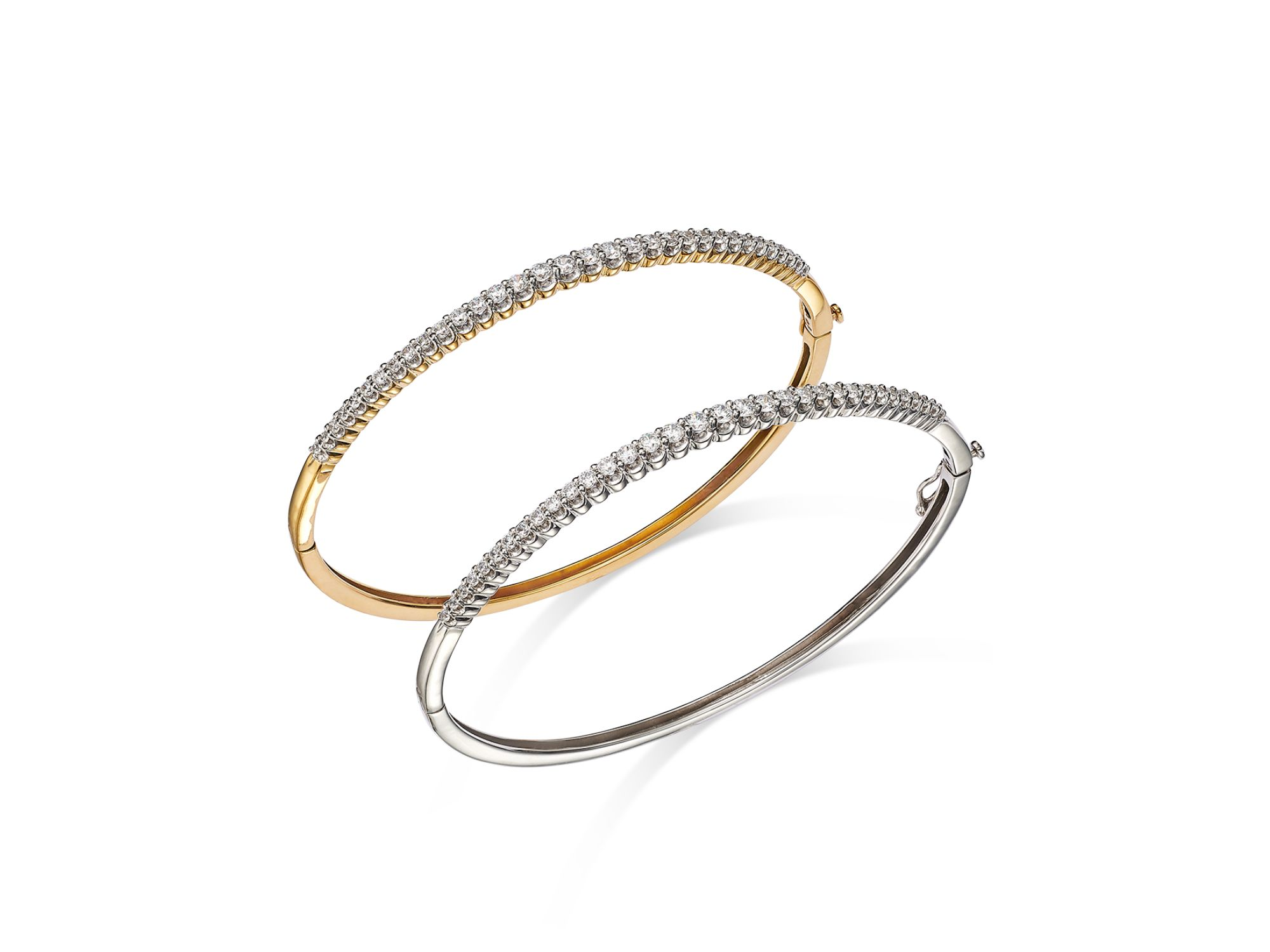 Diamond Bangle Bracelet in 14K Yellow Gold, 1.0 tcw — Image 4