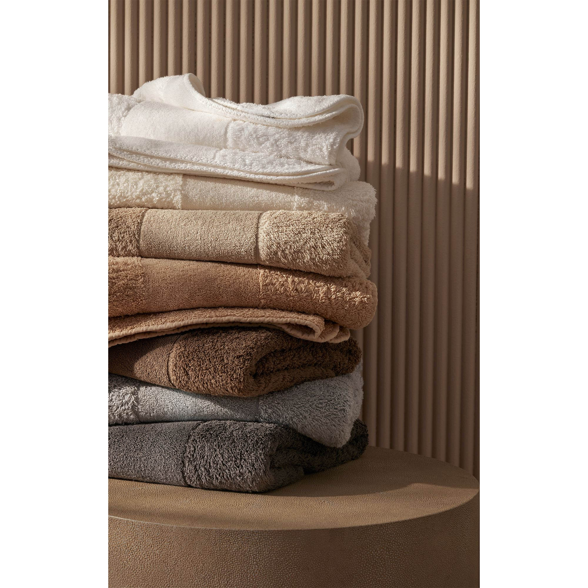 Super Line Towels - Exclusive — Image 10