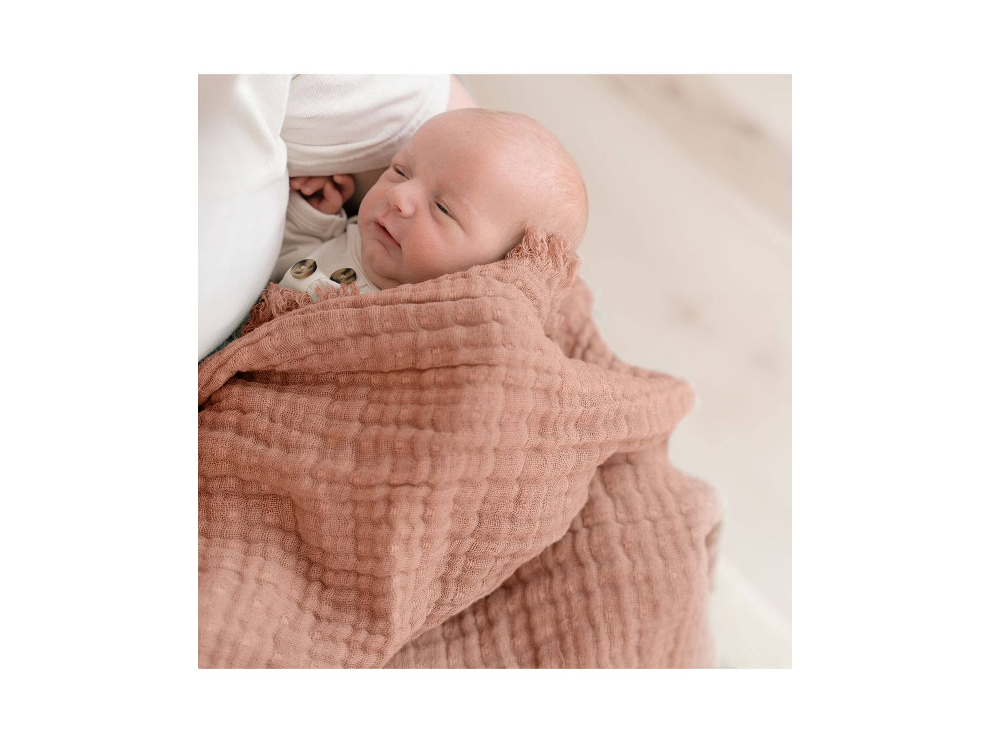 Multi Layer Ombré Muslin Blanket — Image 3