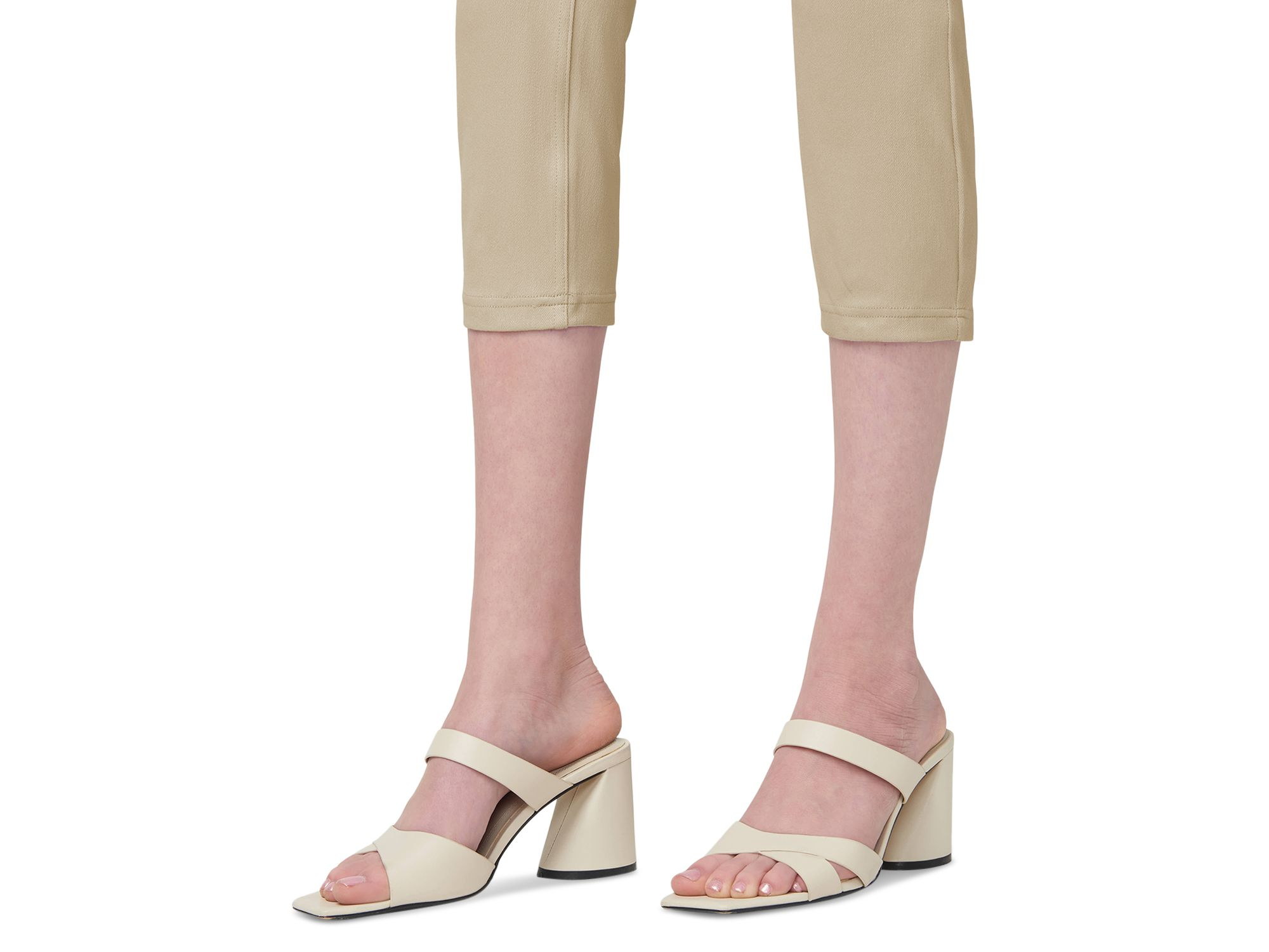 High Rise Ultra Soft Denim Capri Leggings in Medium Wash — Image 3