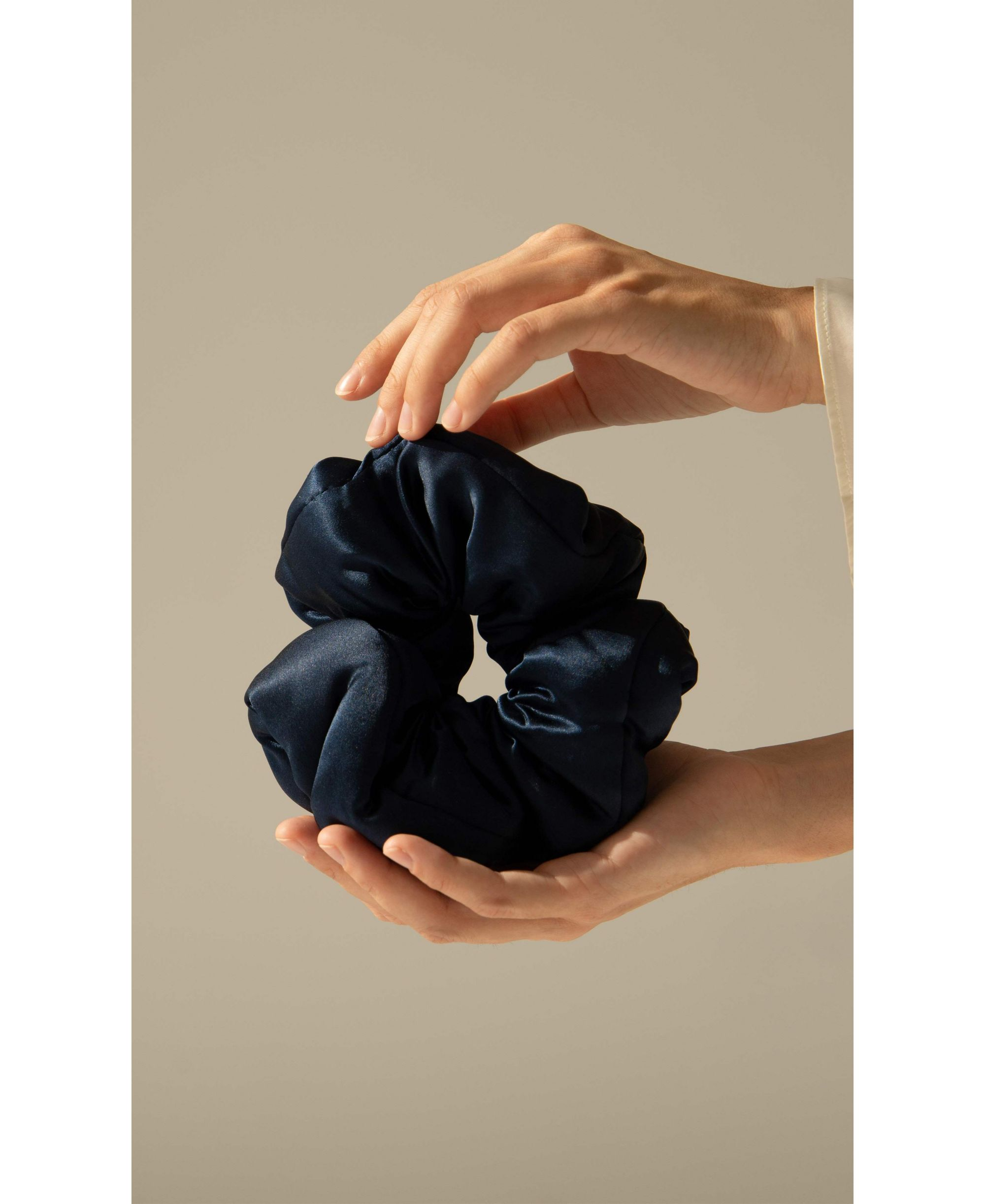 XXL Padded Scrunchie — Image 3