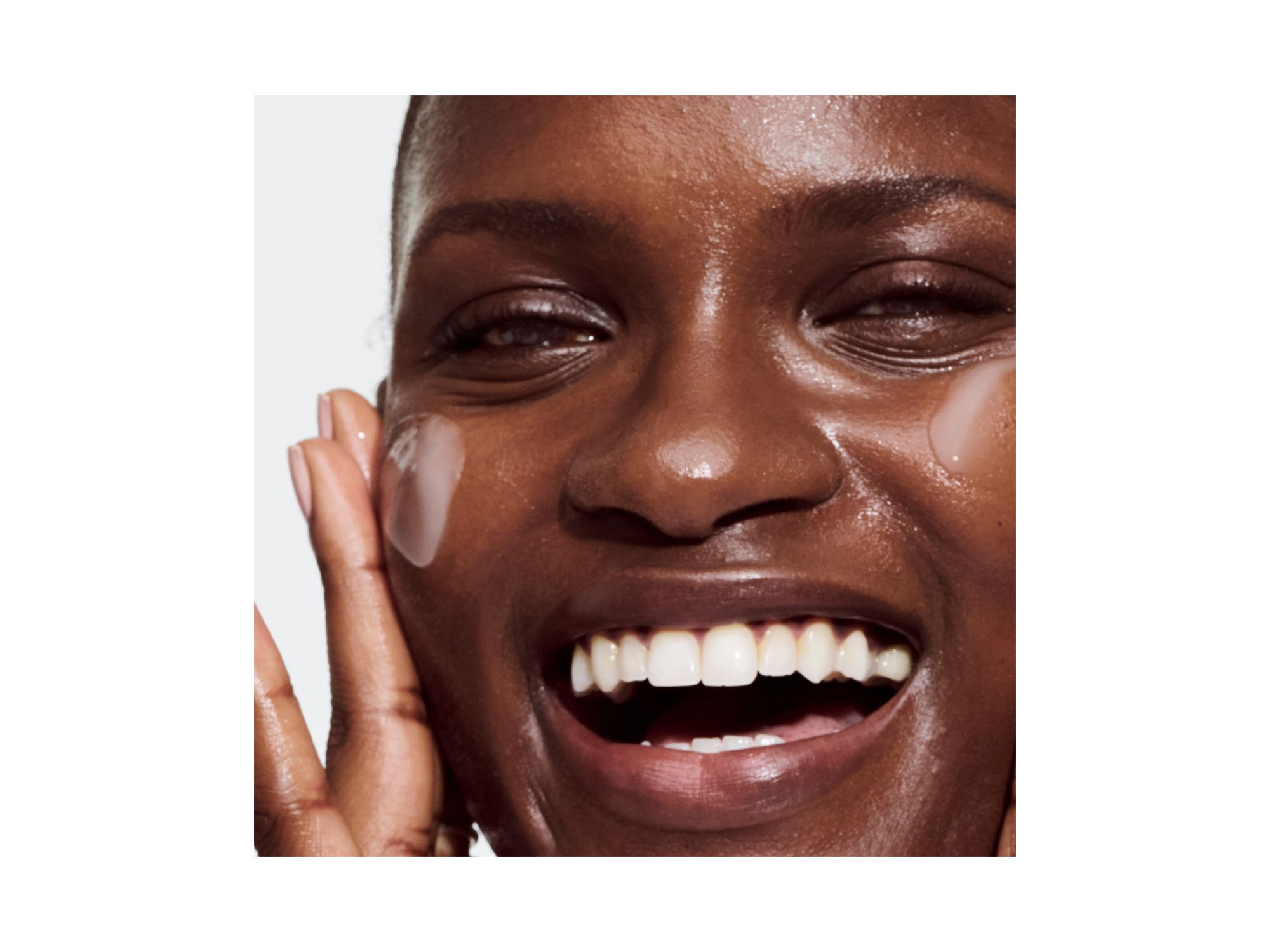Even Better Clinical Dark Spot Clearing Serum with Vitamin C — Image 5