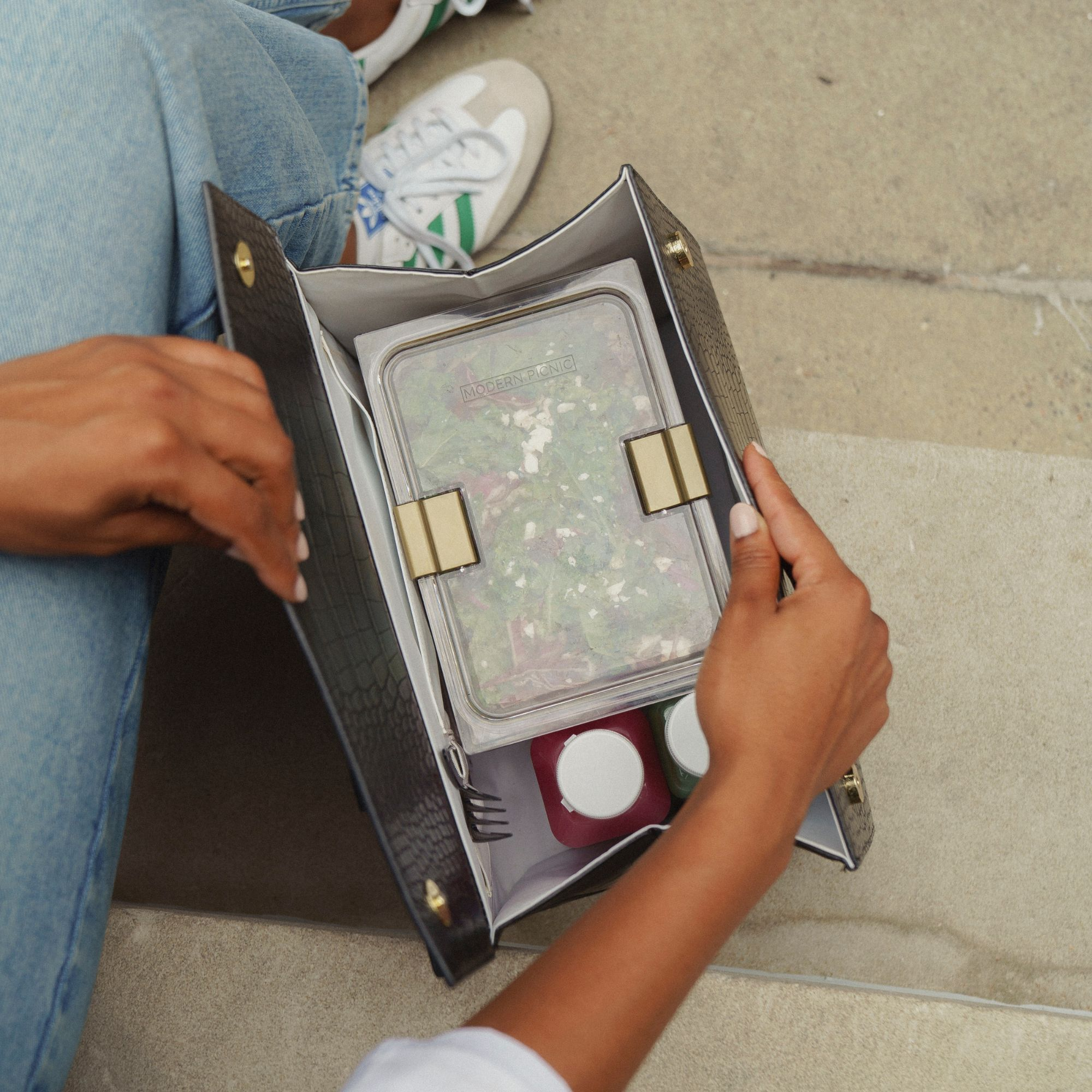 The Large Luncher Lunch Box — Image 5