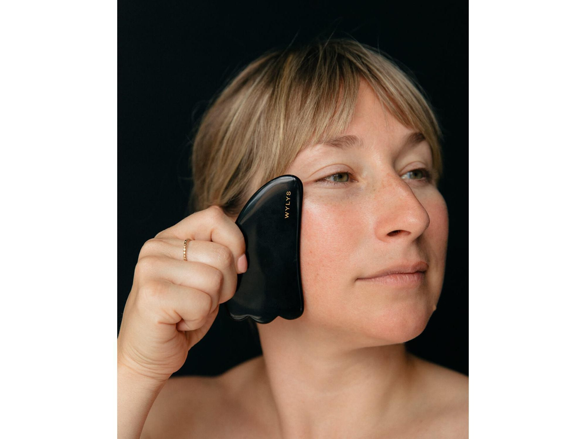 Black Obsidian Gua Sha + Face Roller Set — Image 5