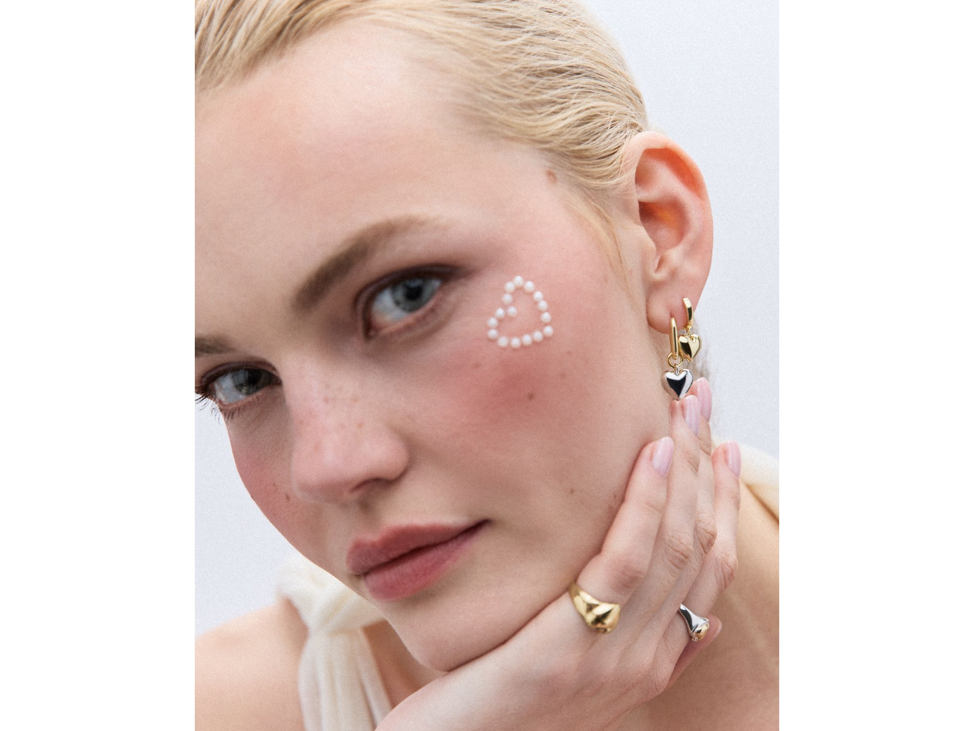 Jessica Puffed Heart Hoops — Image 3