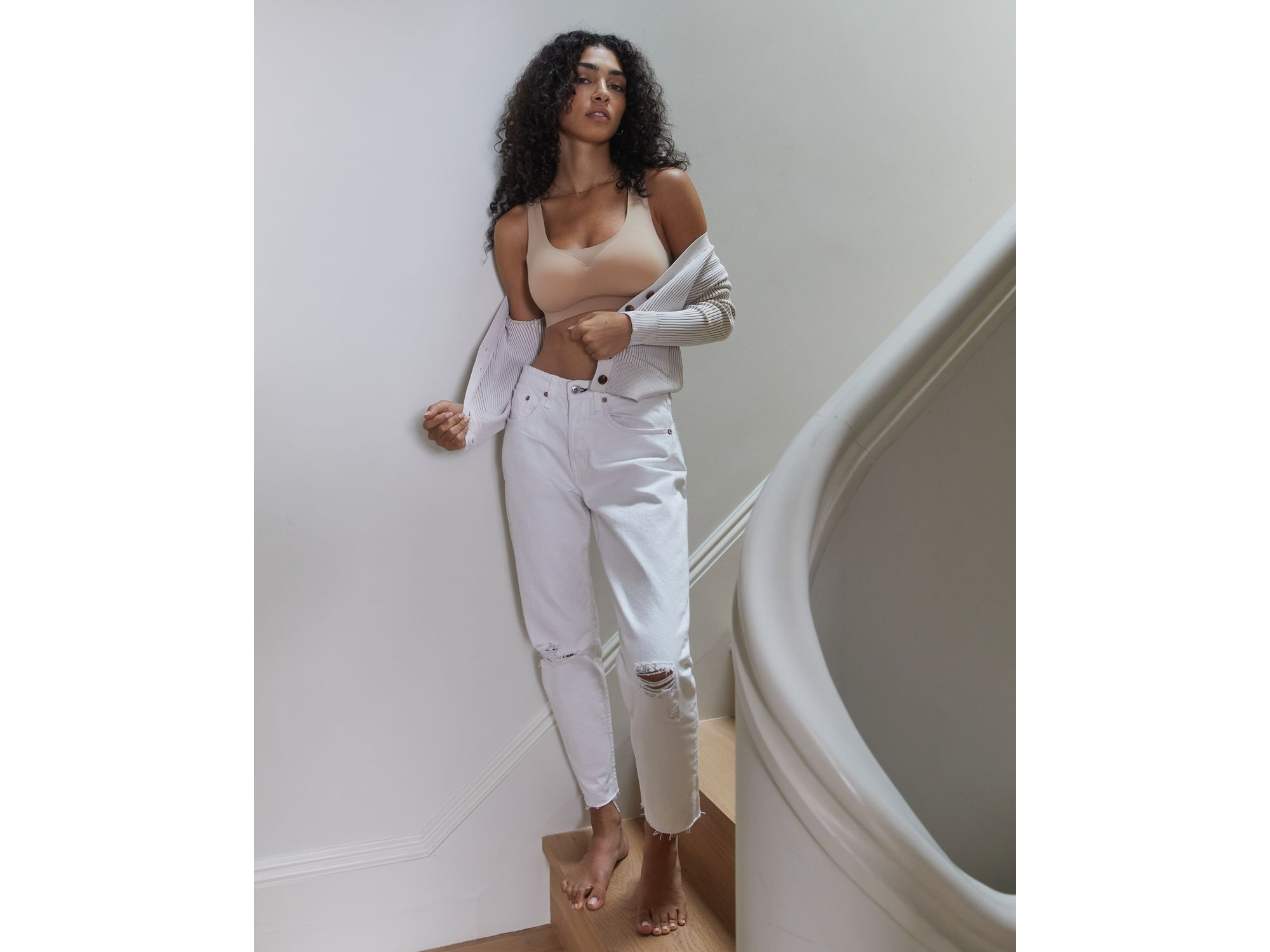 Smooth Shape Wireless Bralette — Image 3