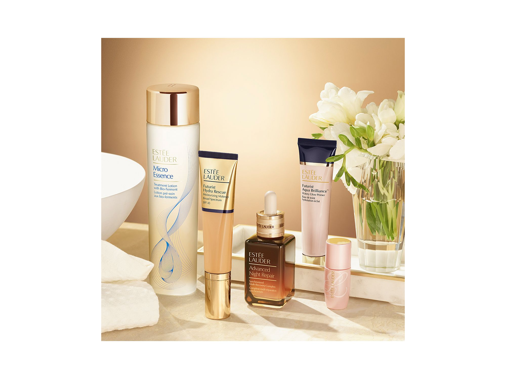 Futurist Hydra Rescue Moisturizing Foundation SPF 45 — Image 61
