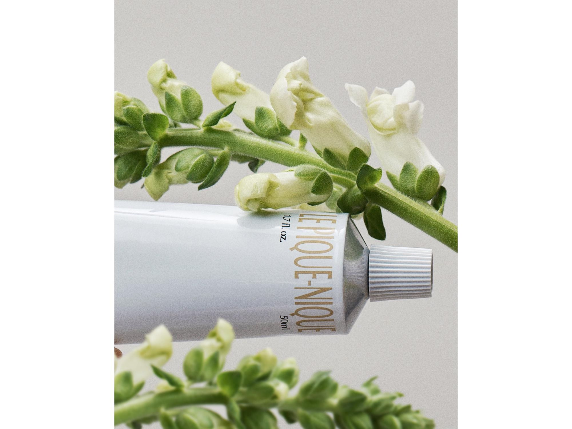 Decanting Perfume Hand Cream | Le Pique-Nique — Image 5