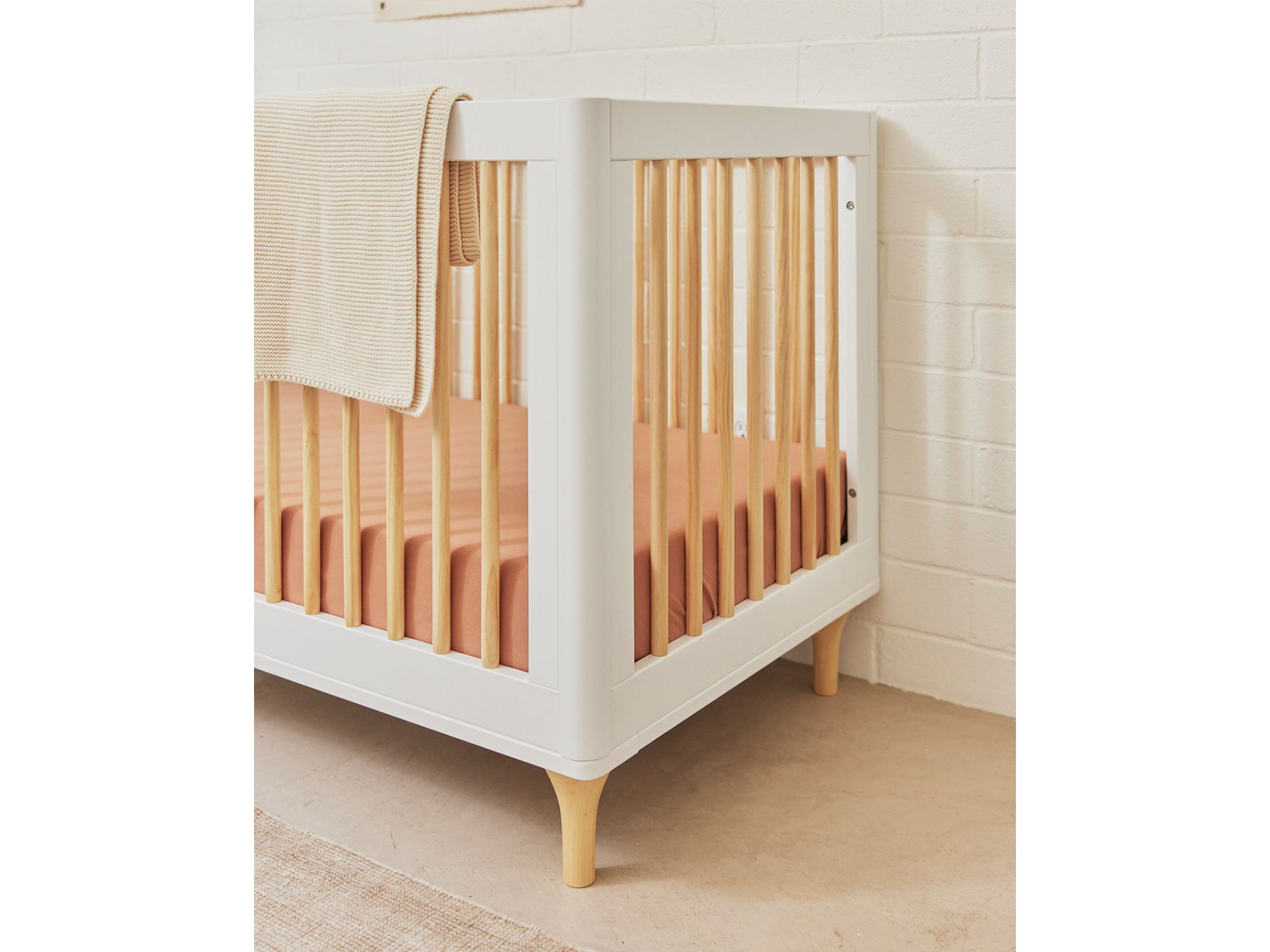 Lolly 3-in-1 Convertible Crib with Toddler Bed Conversion Kit — Image 4