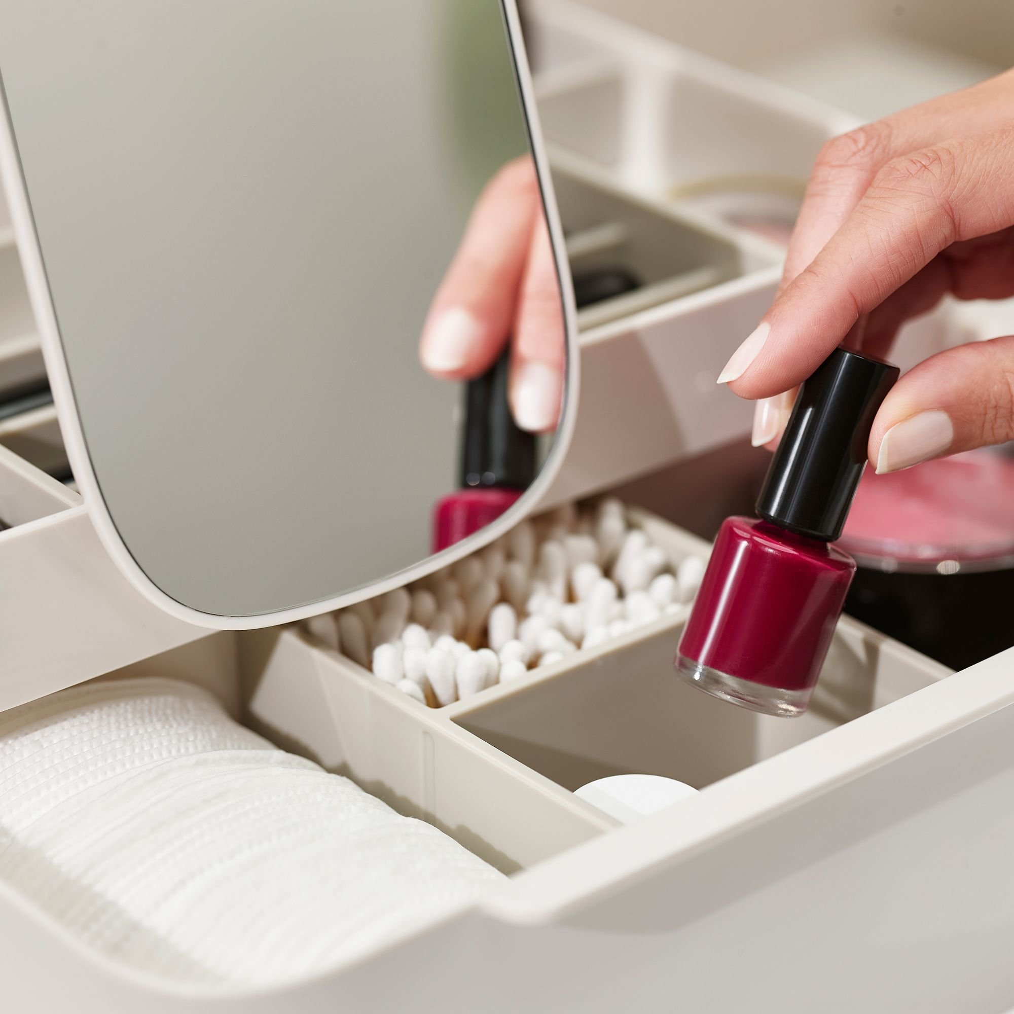 Viva Large Cosmetic Organizer with Removable Mirror, Shell — Image 4