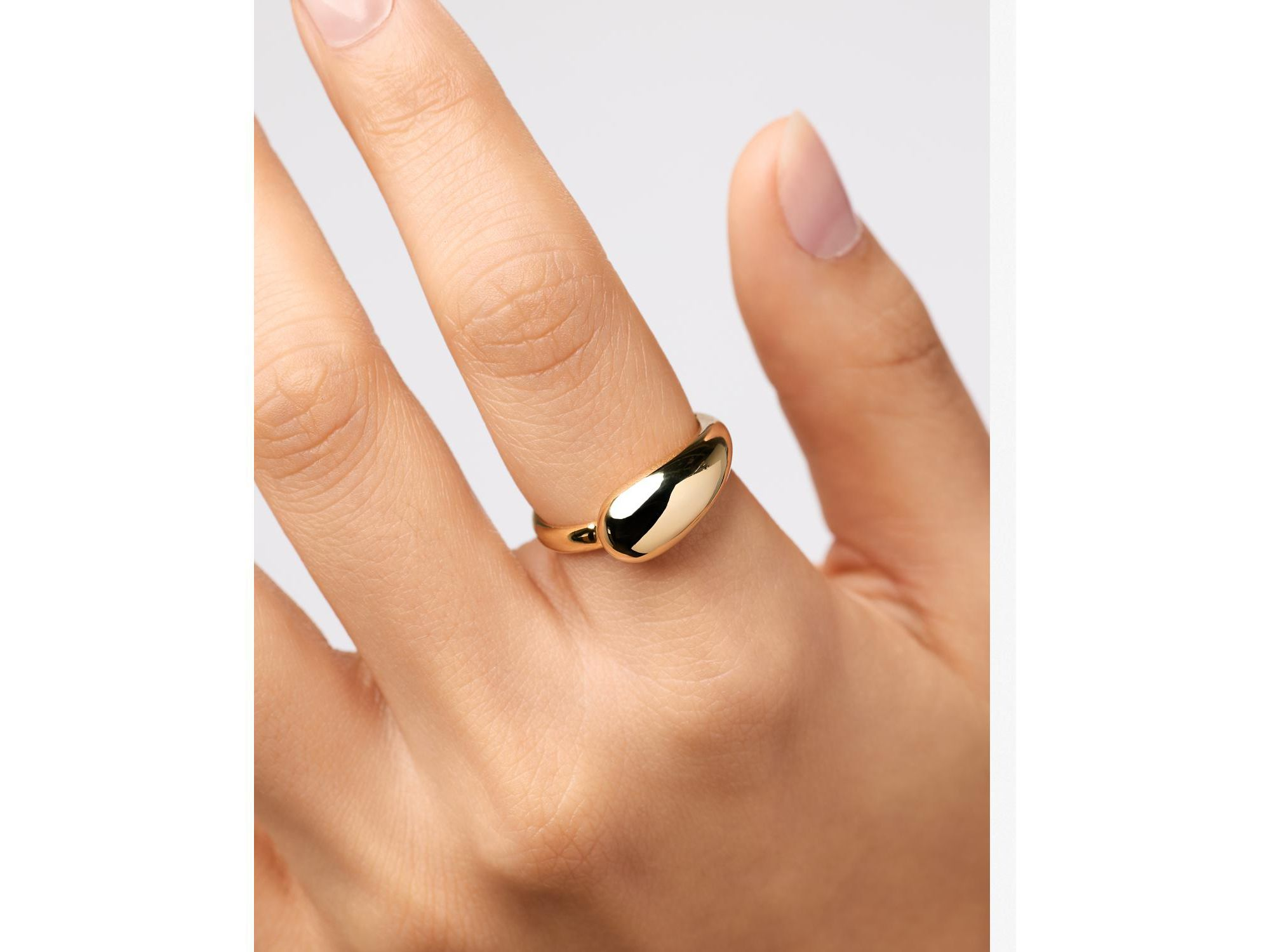 Bexley Brass Gold Band Ring — Image 4
