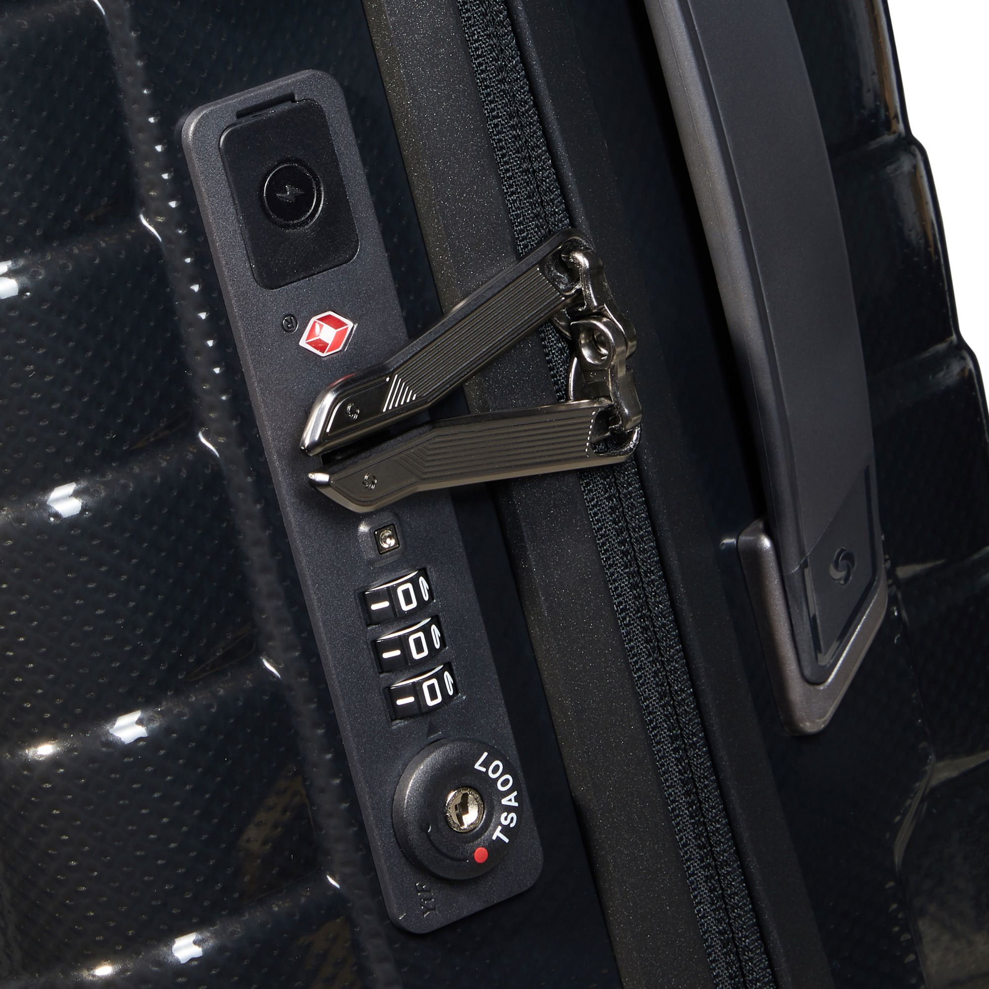 Proxis Carry On Spinner Suitcase — Image 3
