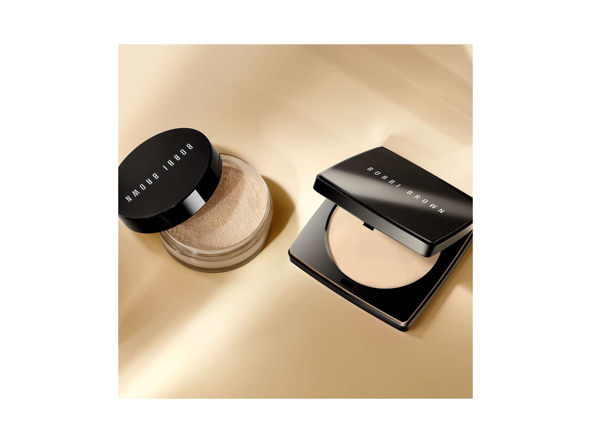 Sheer Finish Loose Powder — Image 7