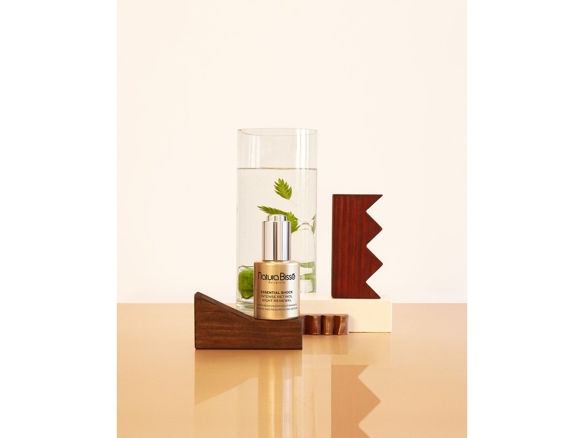 Essential Shock Intense Retinol Night Renewal 1 oz. — Image 6
