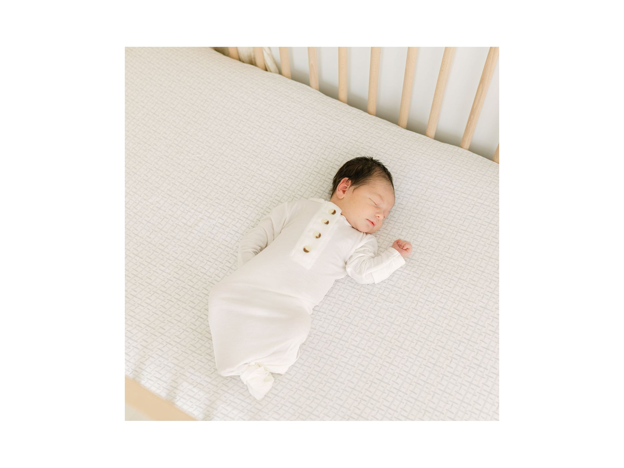 Cove Fitted Crib Sheet — Image 4