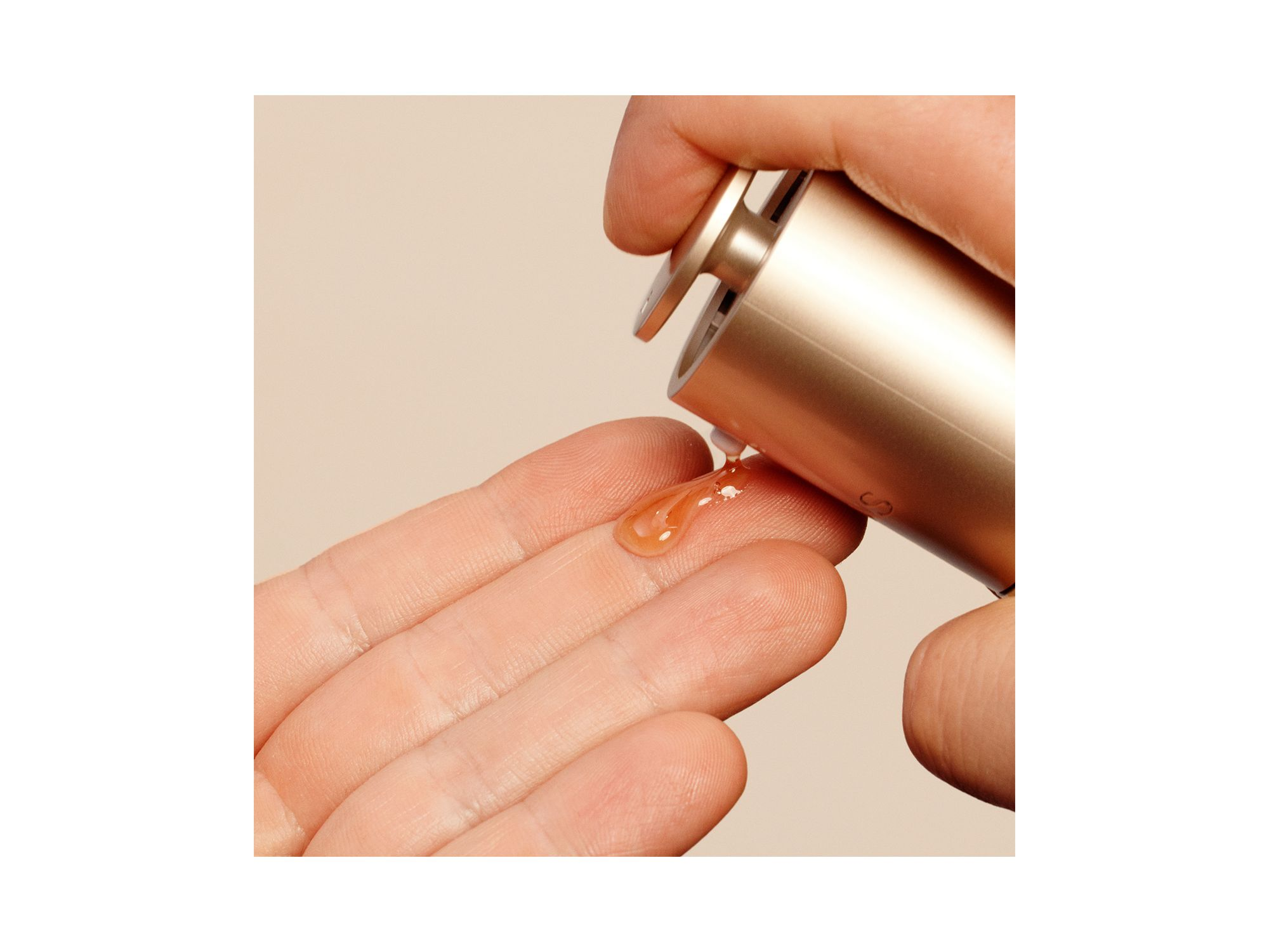 DOUBLE SERUM® To Firm, Smooth, Boost Radiance & Refine Pores — Image 6