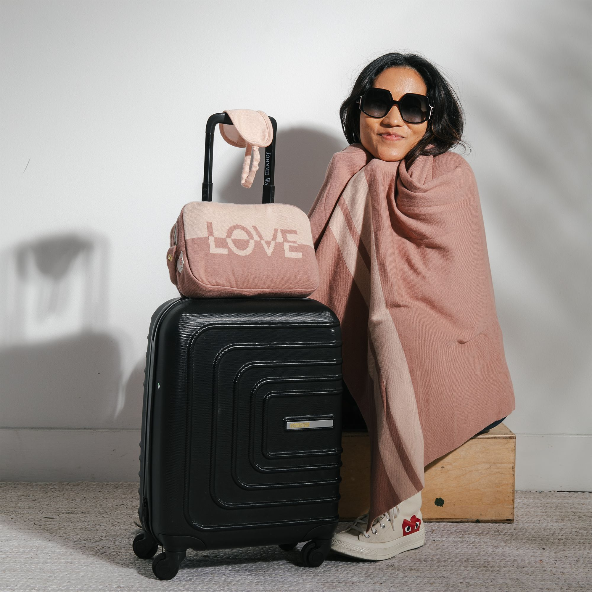 Dual Love Reversible Blanket Travel Set - Image 1