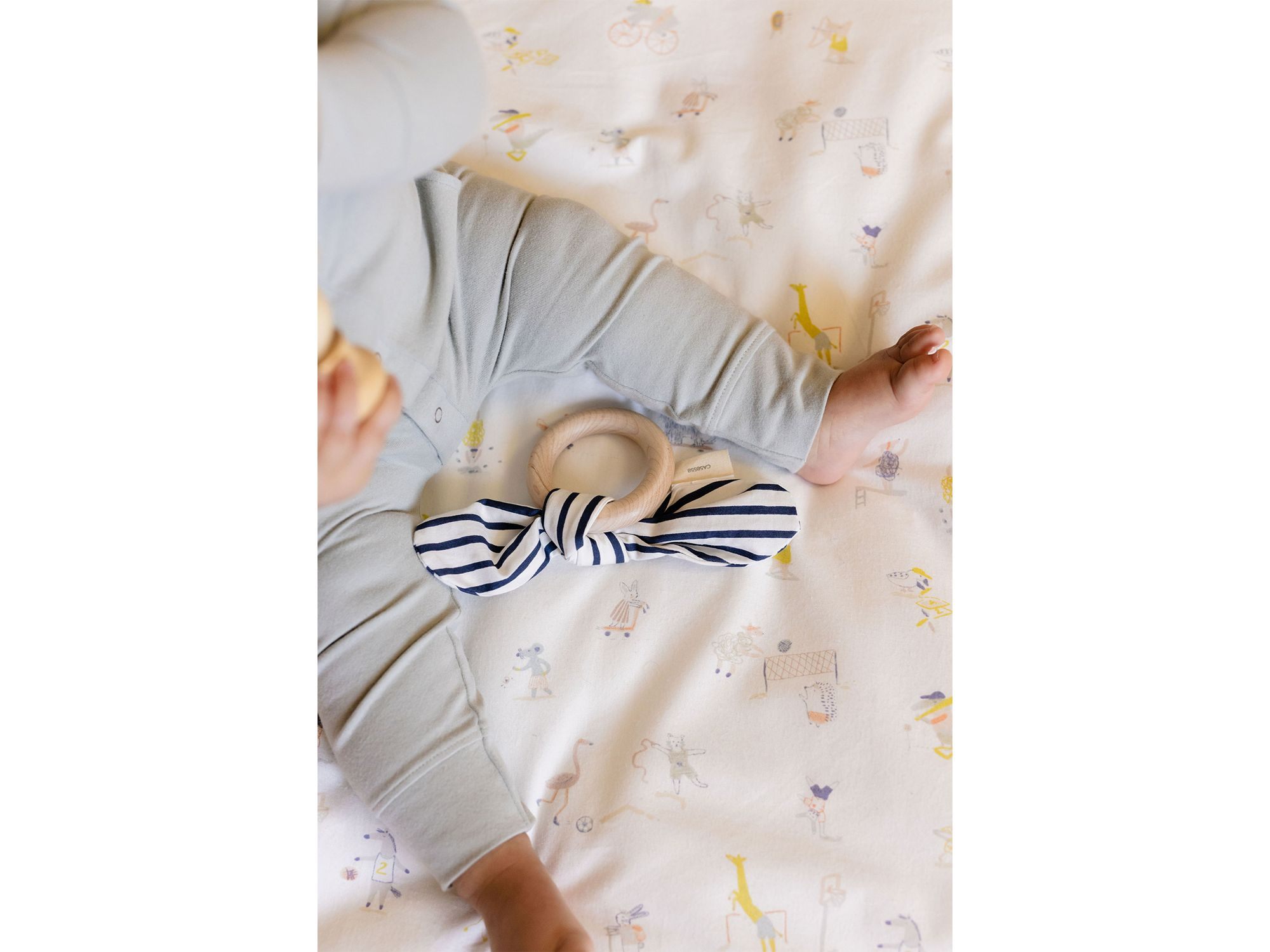 Unisex Essentials Romper - Baby — Image 4