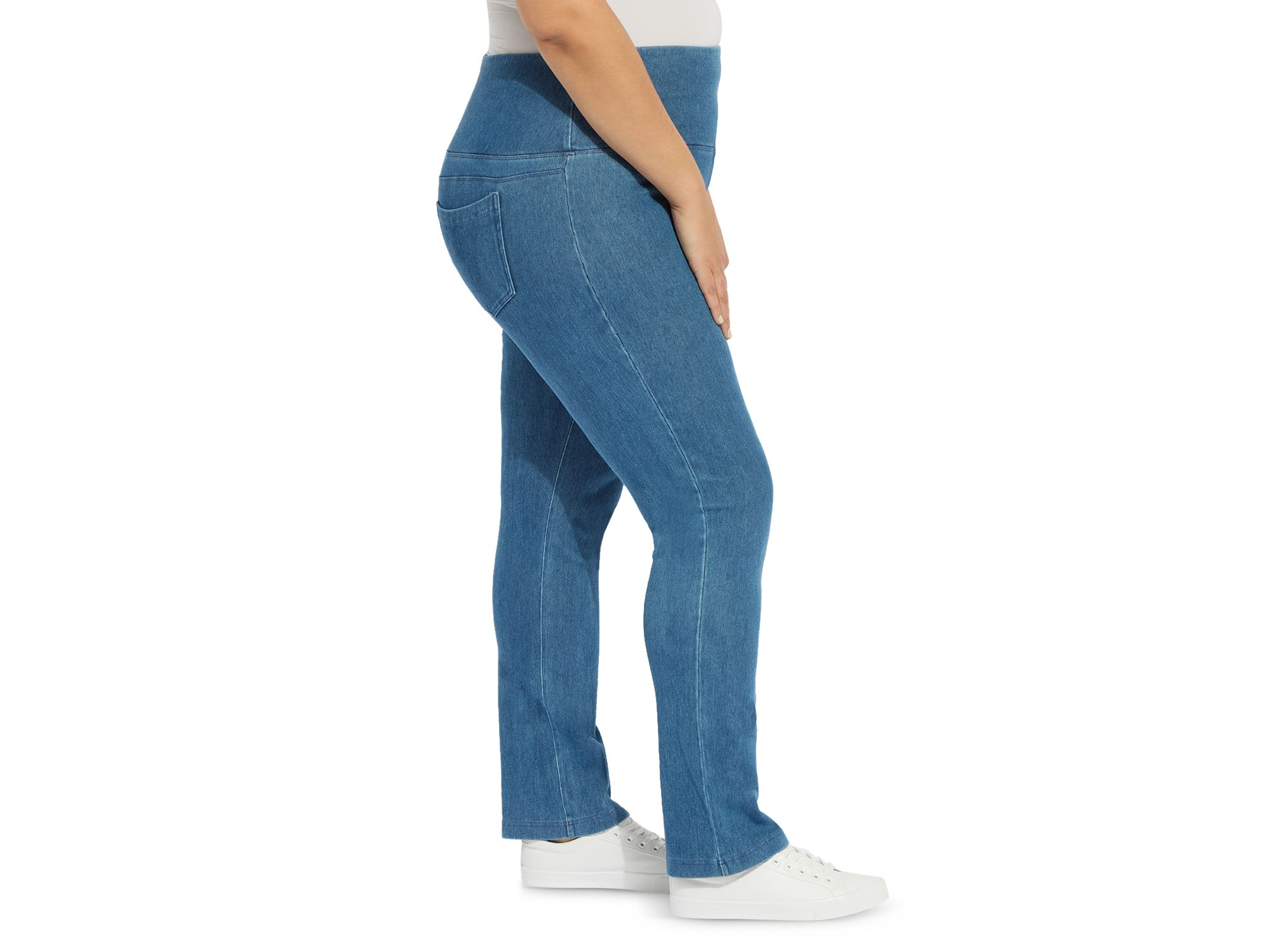 Plus Straight Leg Jeans in Black — Image 6