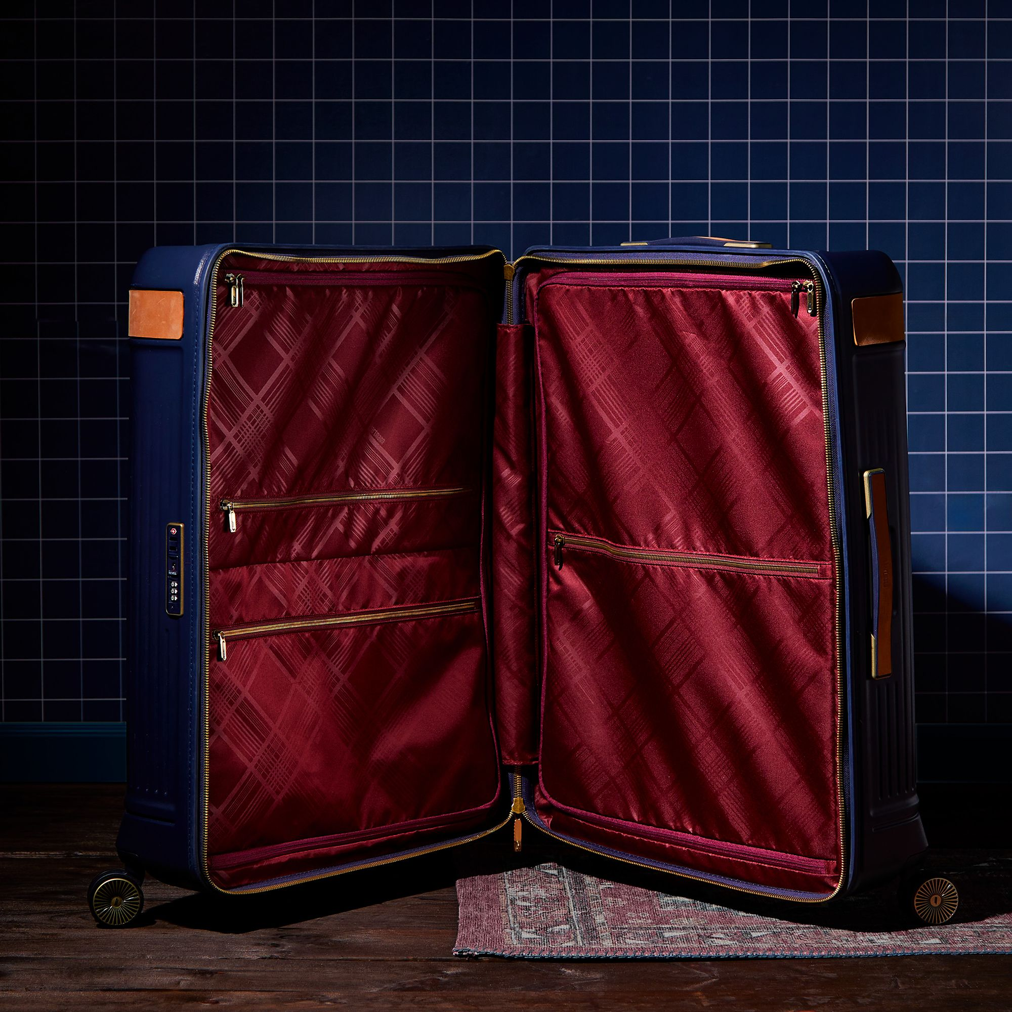 Reserve Large Exp Journey Suitcase — Image 6
