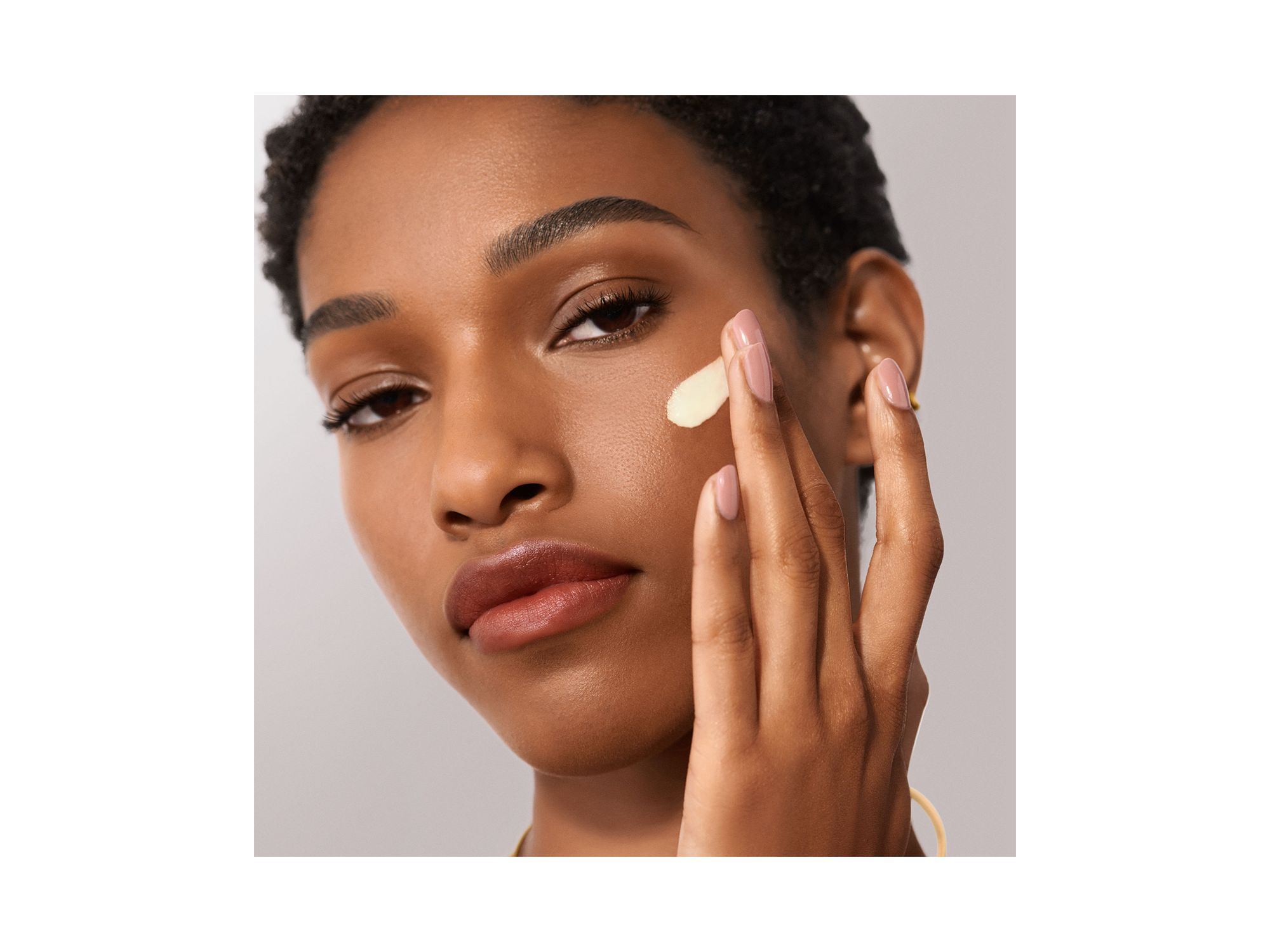 Vitamin Enriched Smoothing Serum with Niacinamide 1.01 oz. — Image 6