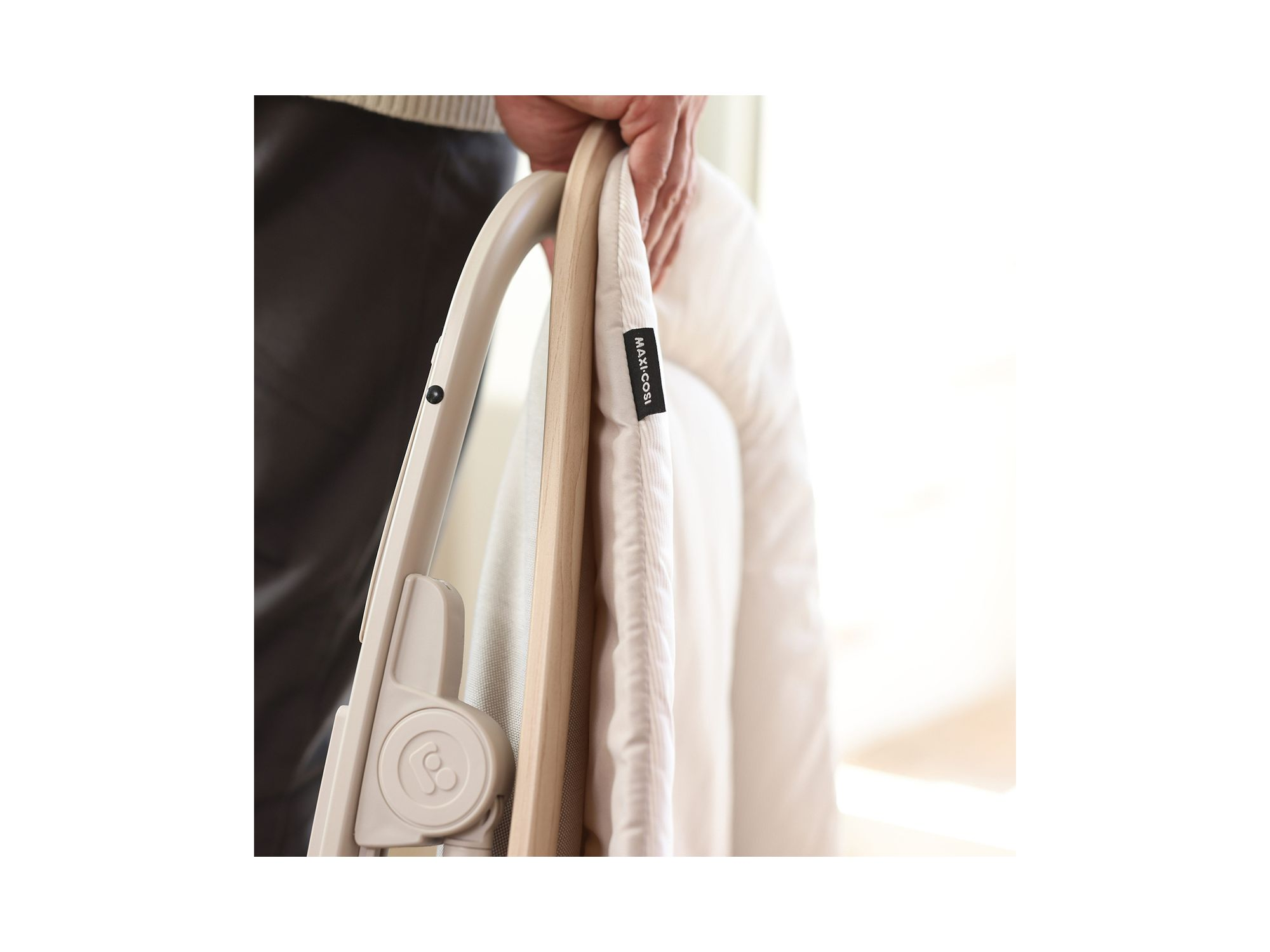 2 in 1 Kori Lightweight Rocker — Image 7