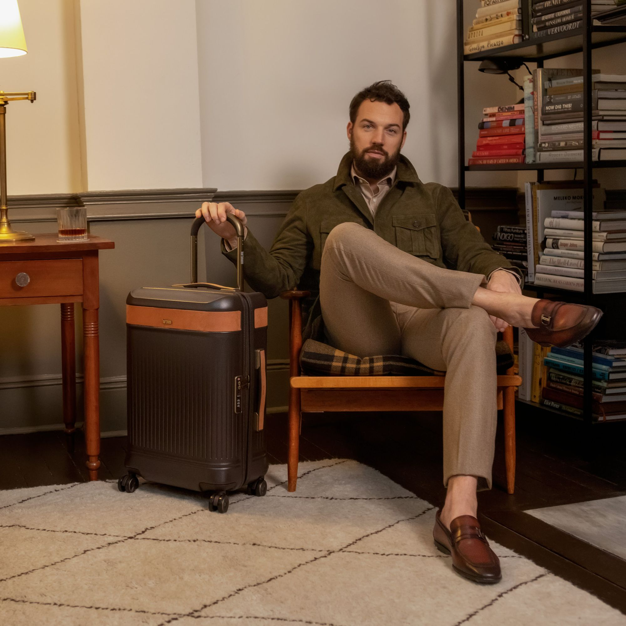 Reserve Carry On Exp Spinner Suitcase — Image 10
