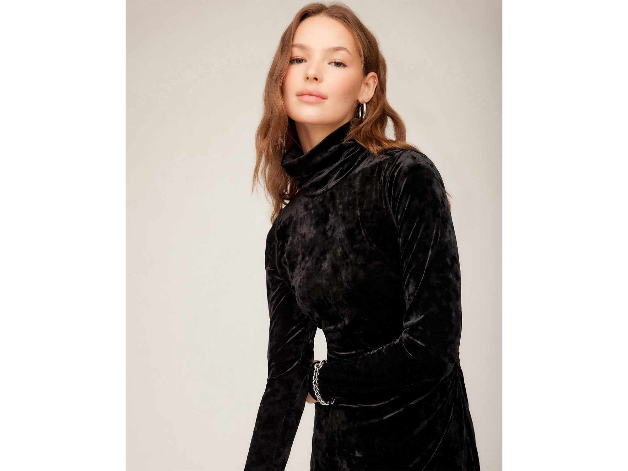 Beatrice Velvet Dress — Image 3