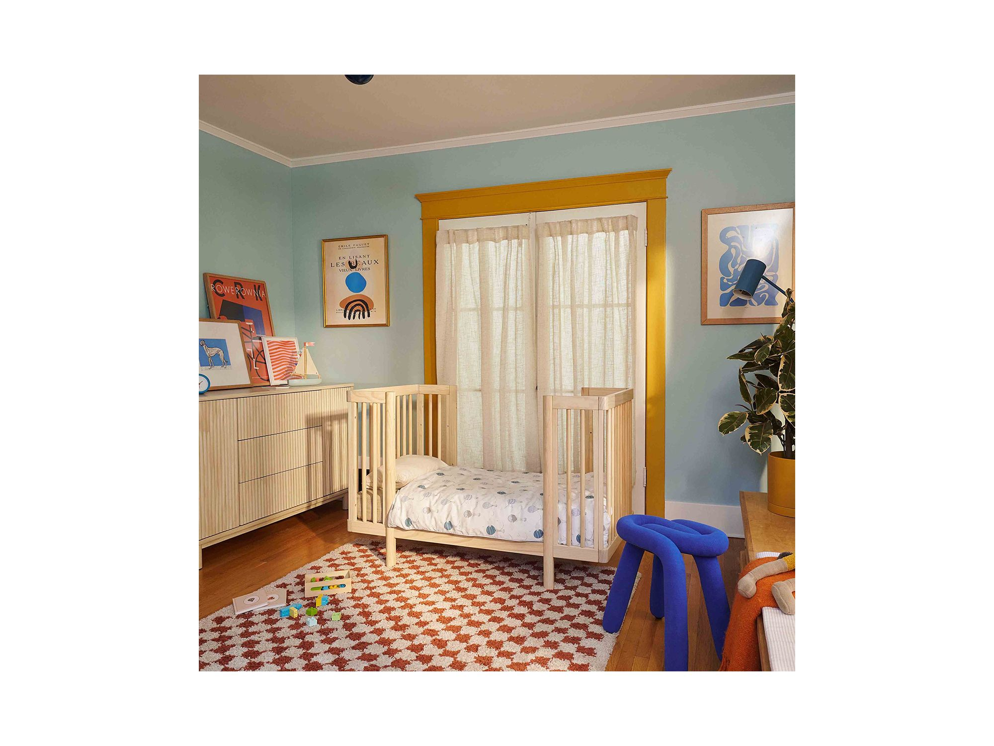 Pogo 8 in 1 Convertible Crib with All Stages Conversion Kits — Image 10