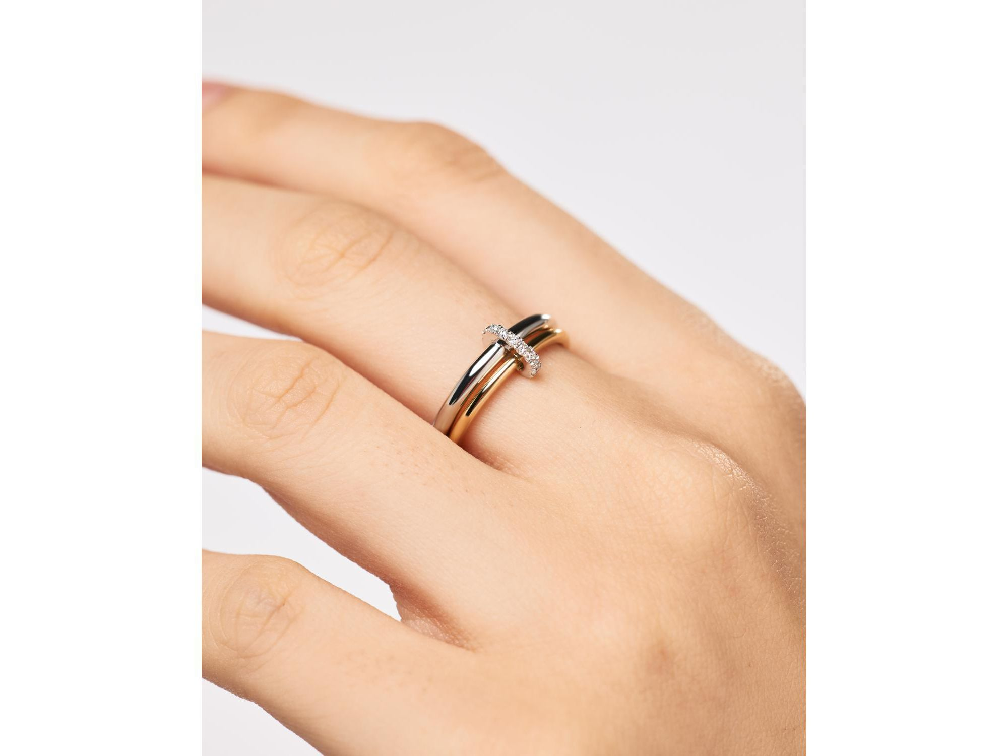 Solid Gold Two Tone Lab Grown Diamond Link Ring — Image 4