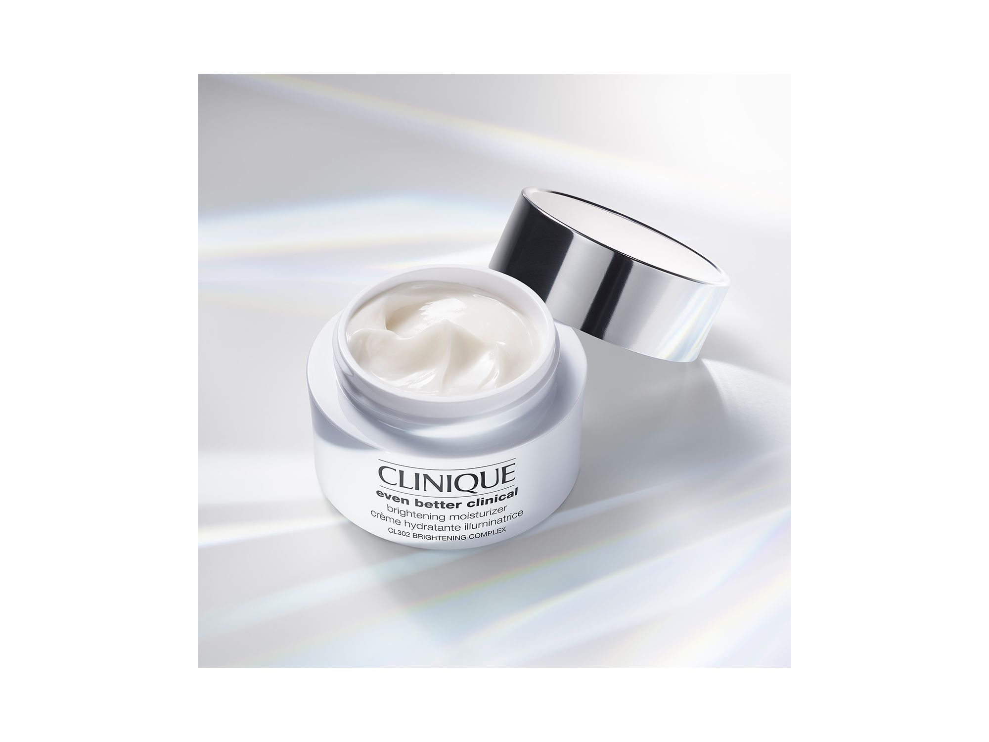 Even Better Clinical Brightening Moisturizer — Image 9